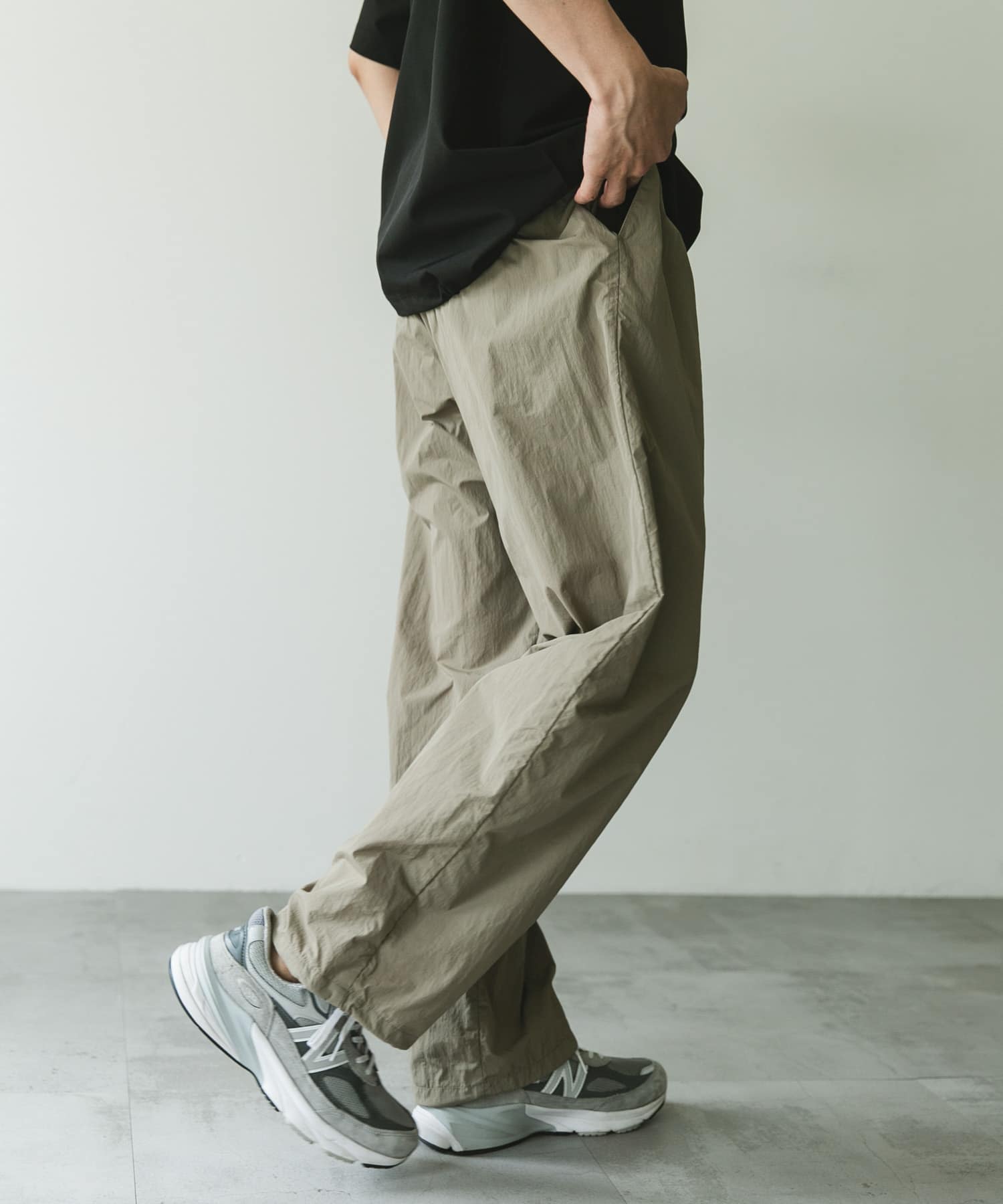 OUTDOOR EXCHANGE ナイロンパンツ