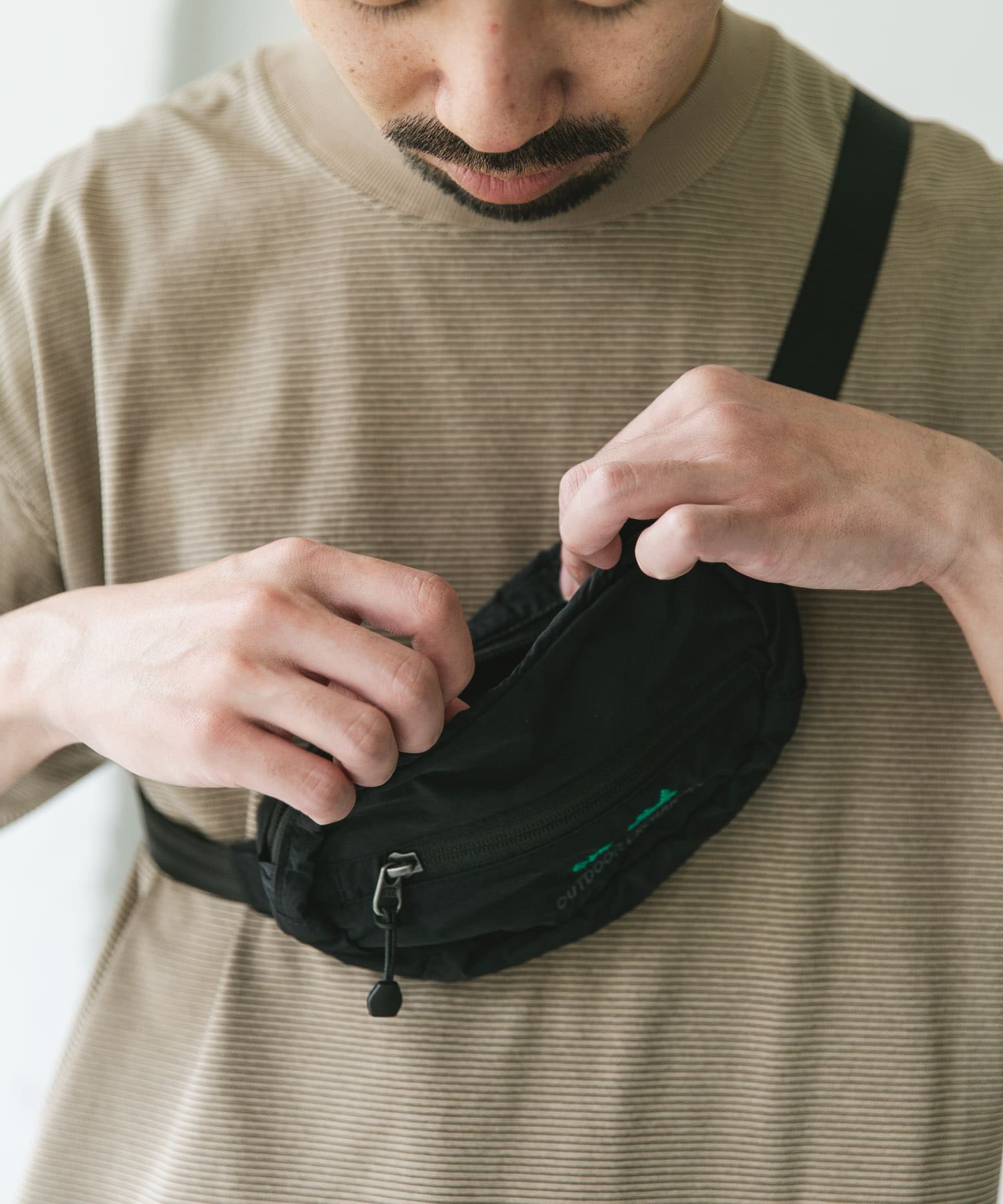 OUTDOOR EXCHANGE ショルダー BLACK -