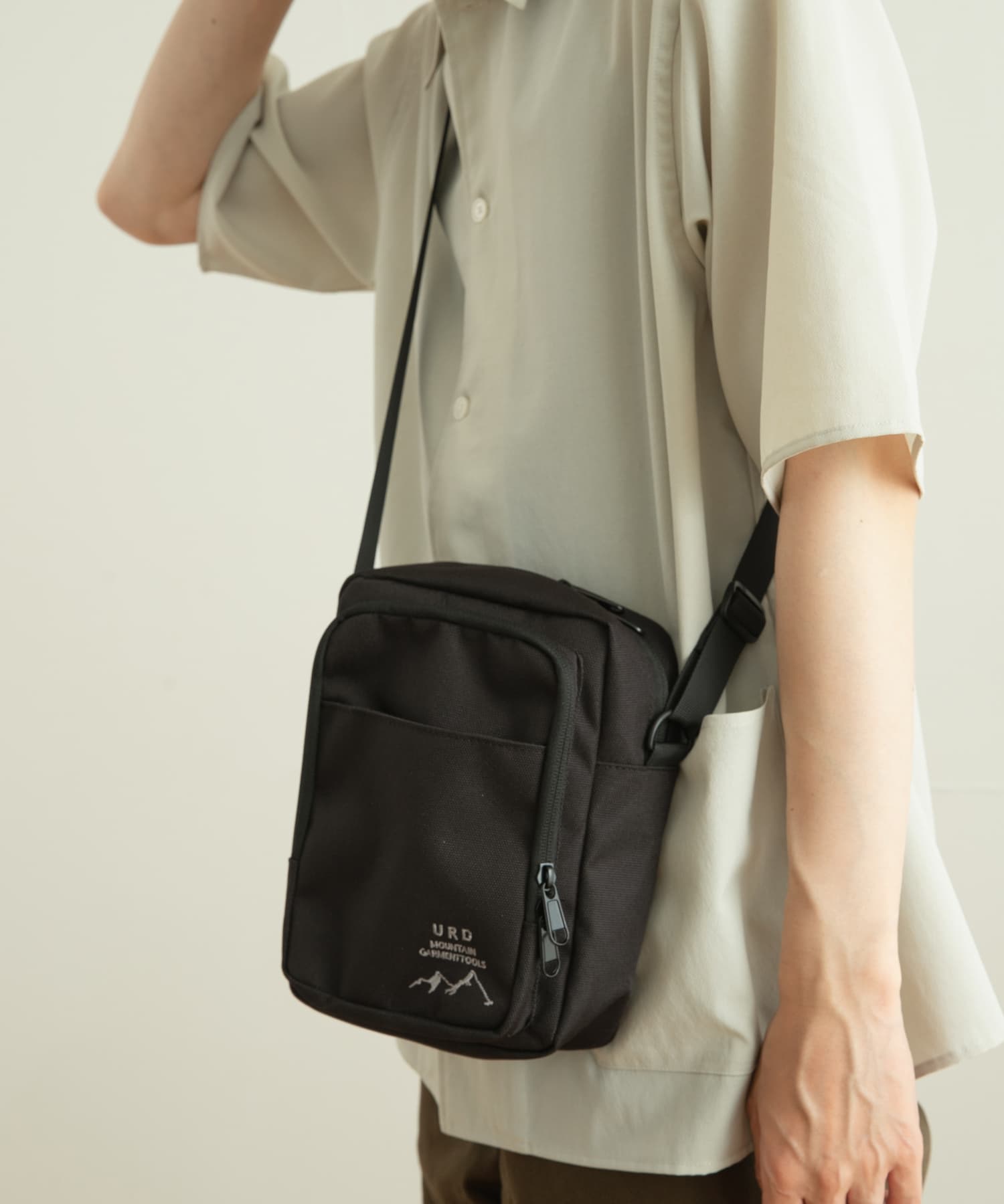 URD 撥水VERTICAL SHOULDER BLACK -