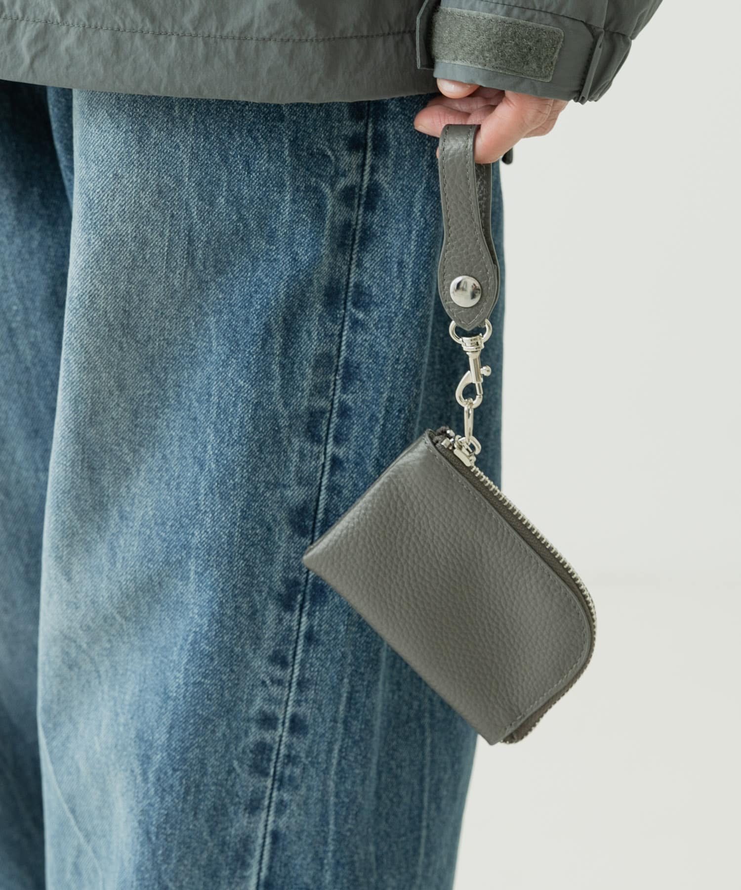 レザーマルチポーチ(- GRAY): 財布/小物｜URBAN RESEARCH公式