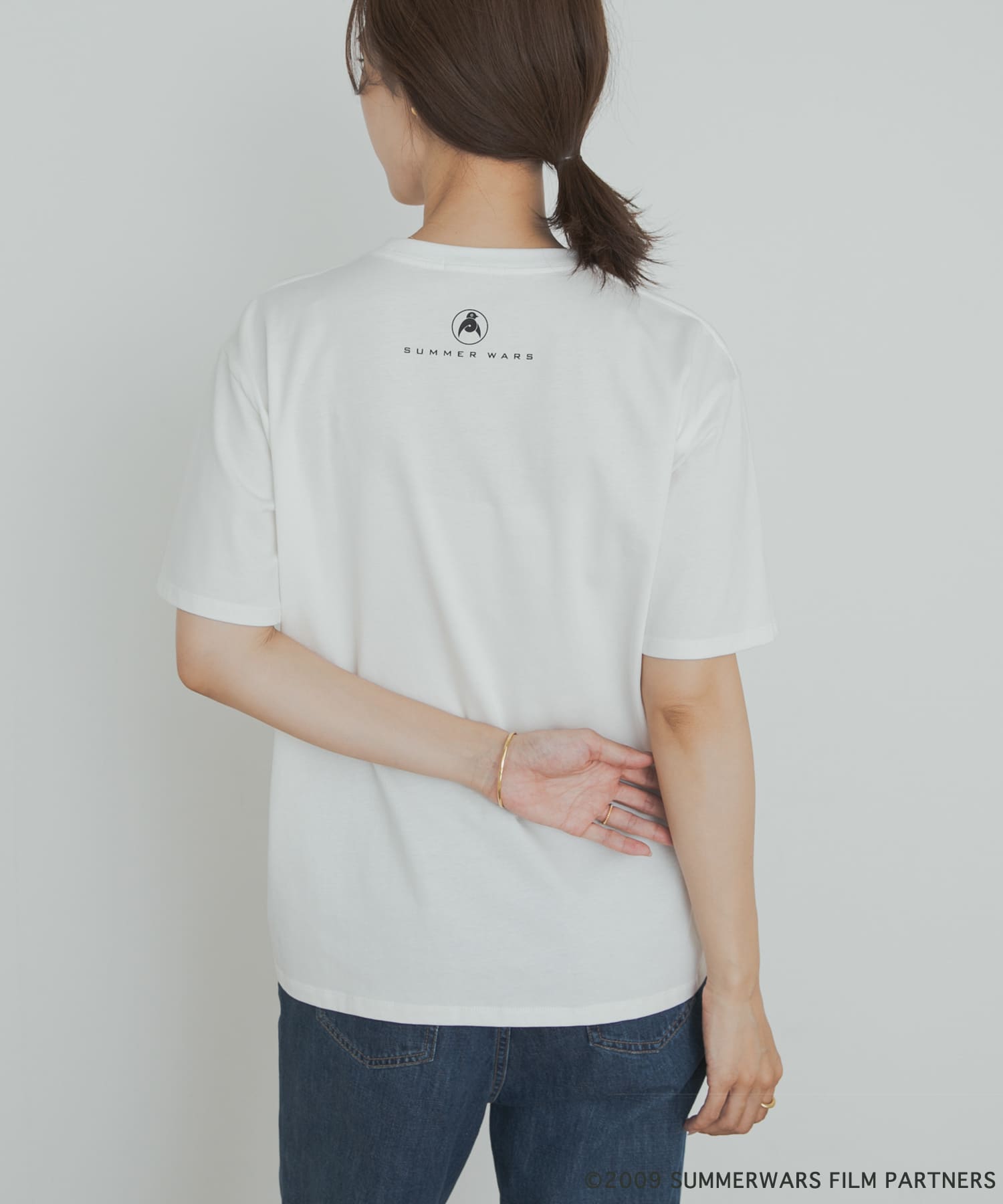WHITE①