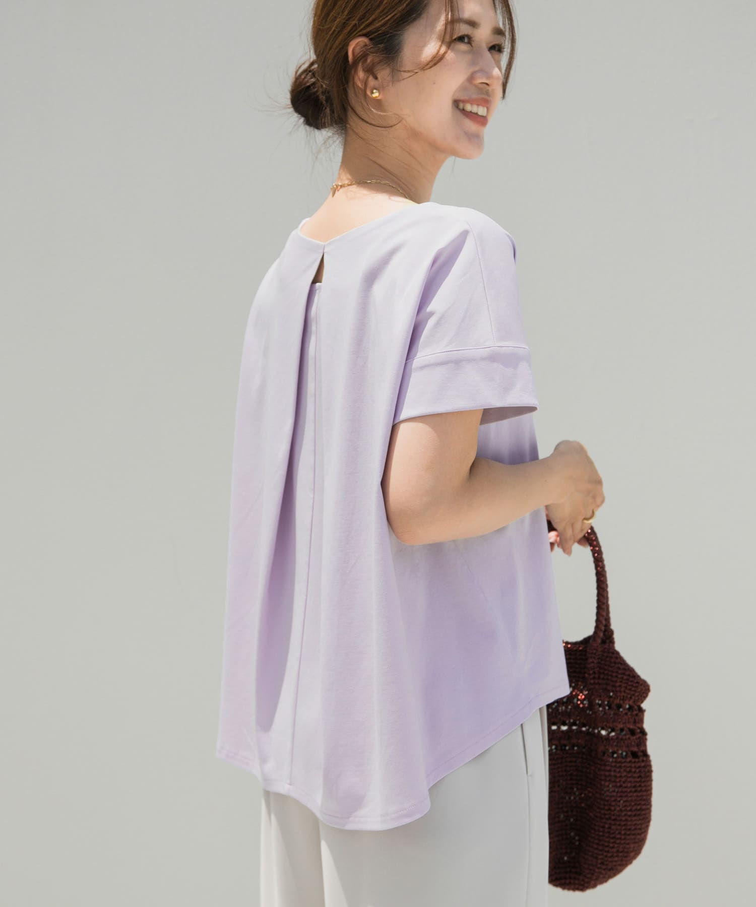 『仁村紗和さん着用』『UR TECH』サマシェアバックデザインプルオーバー