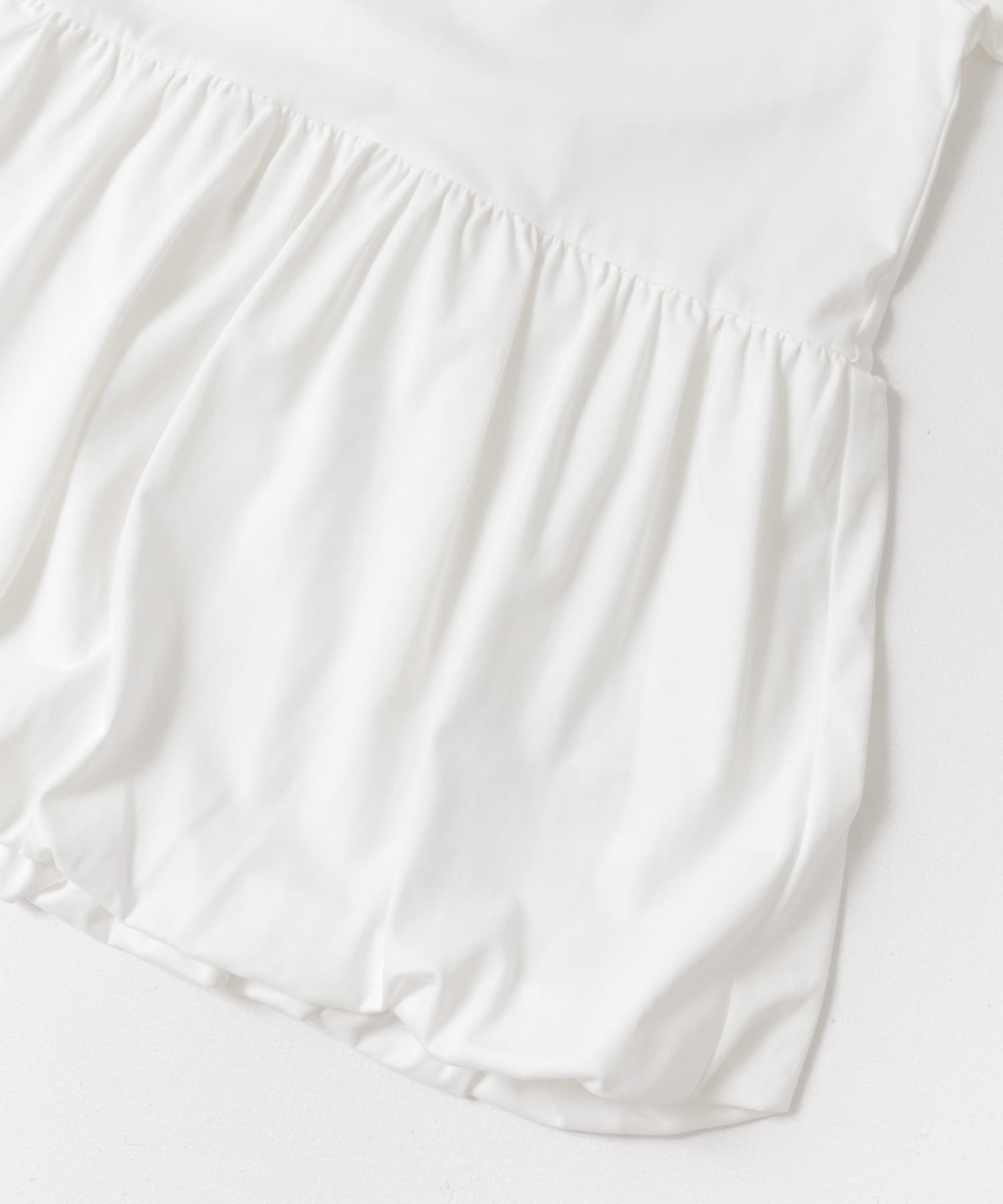 ペプラムバルーンTシャツ OFF M