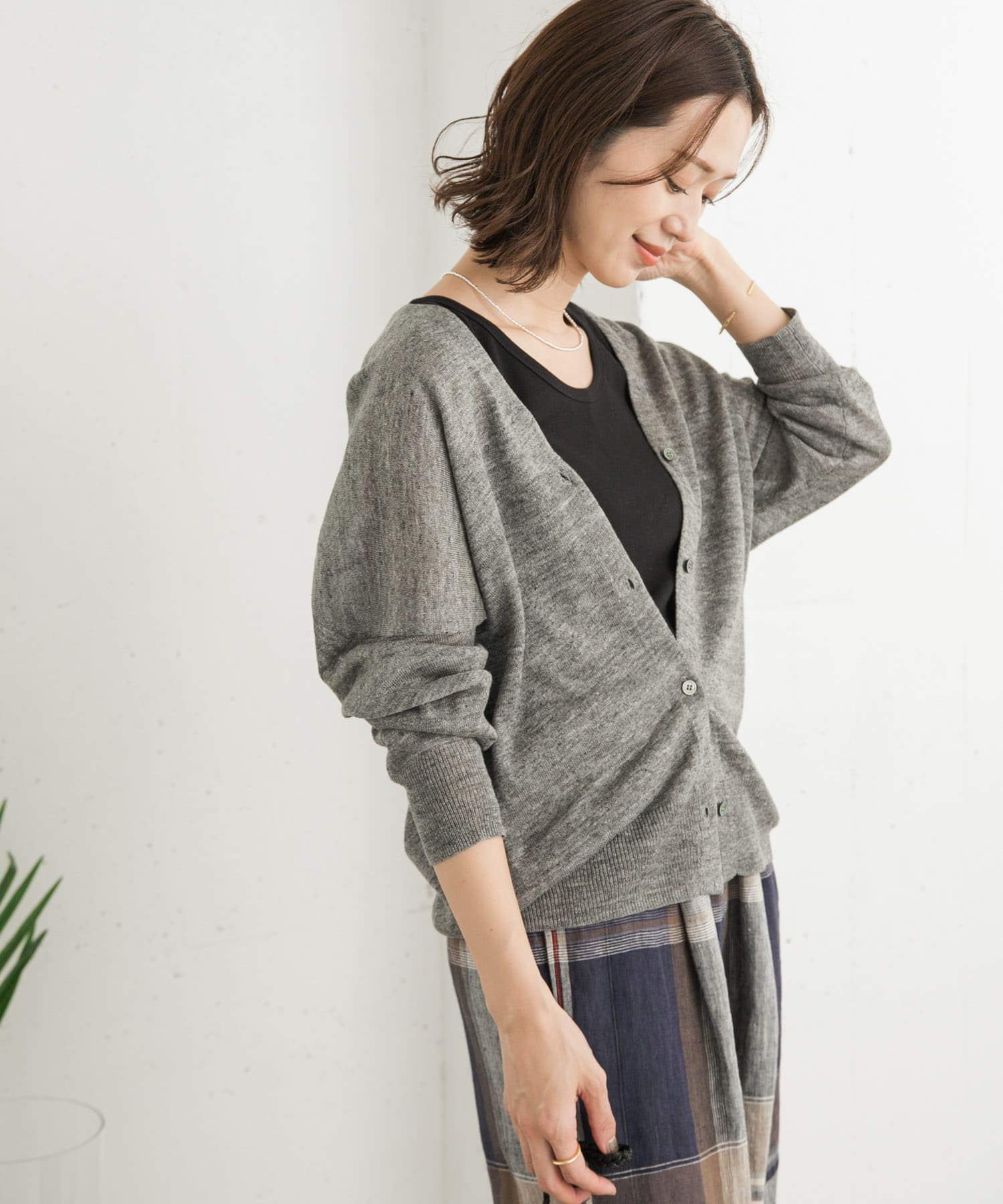 リネンVネックカーディガン(M L/GRAY): トップス｜URBAN RESEARCH公式