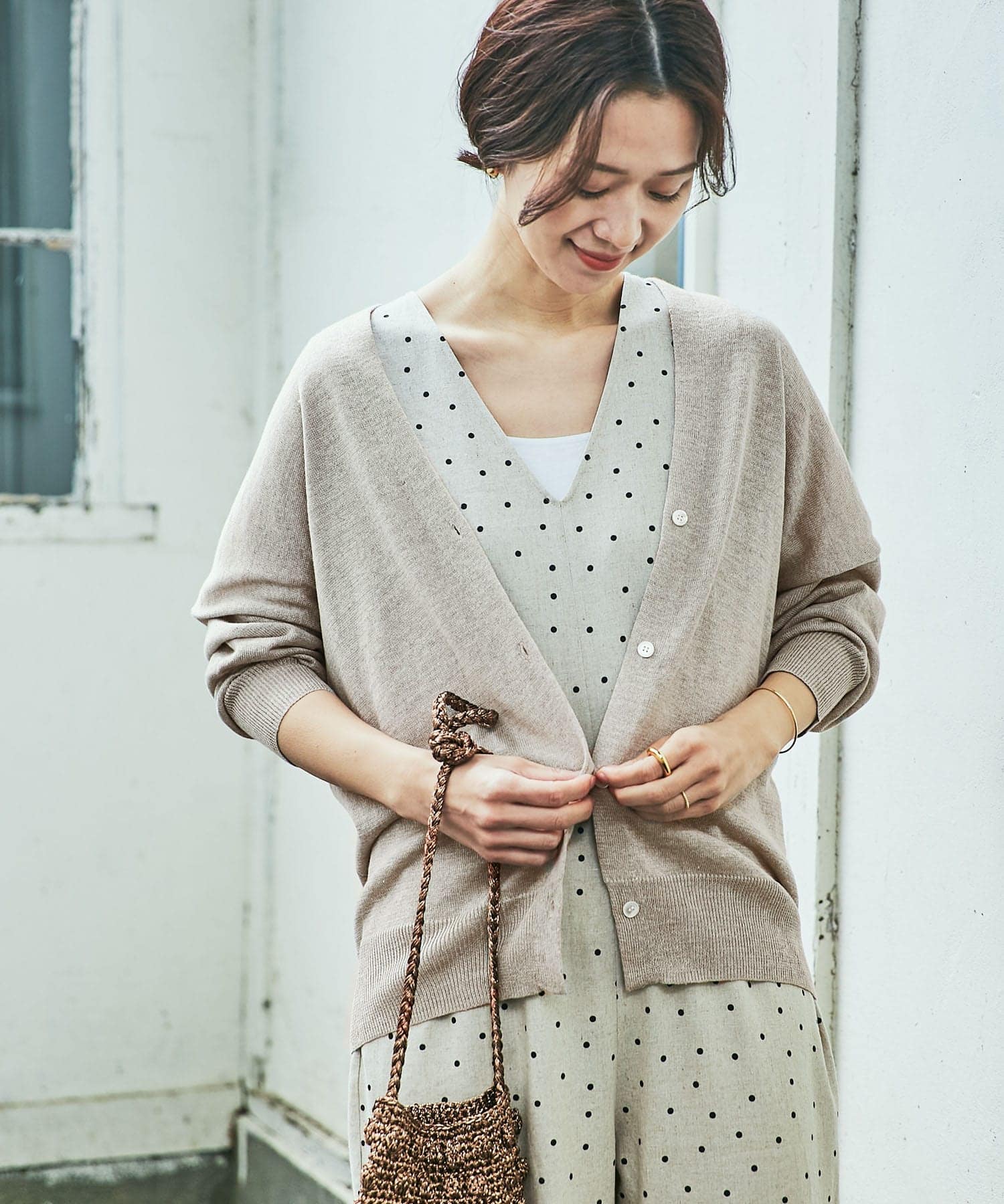 リネンVネックカーディガン