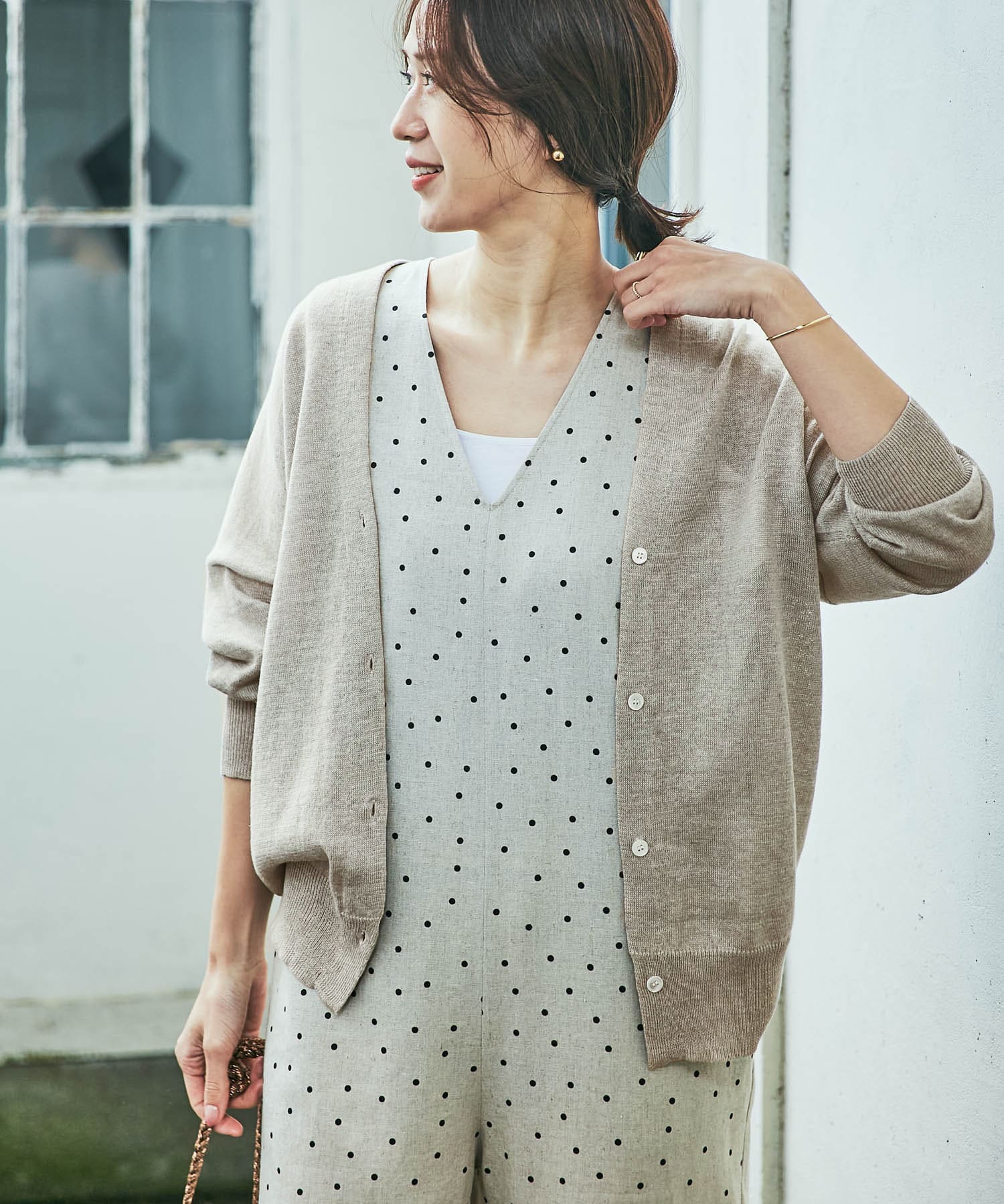 L/BEIGE
