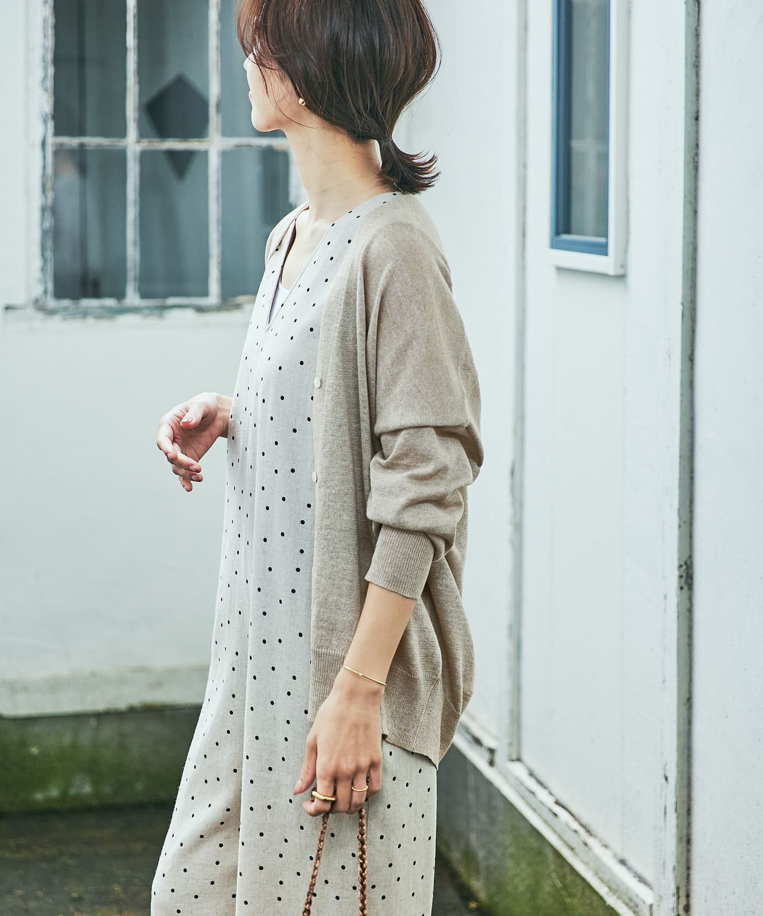 L/BEIGE