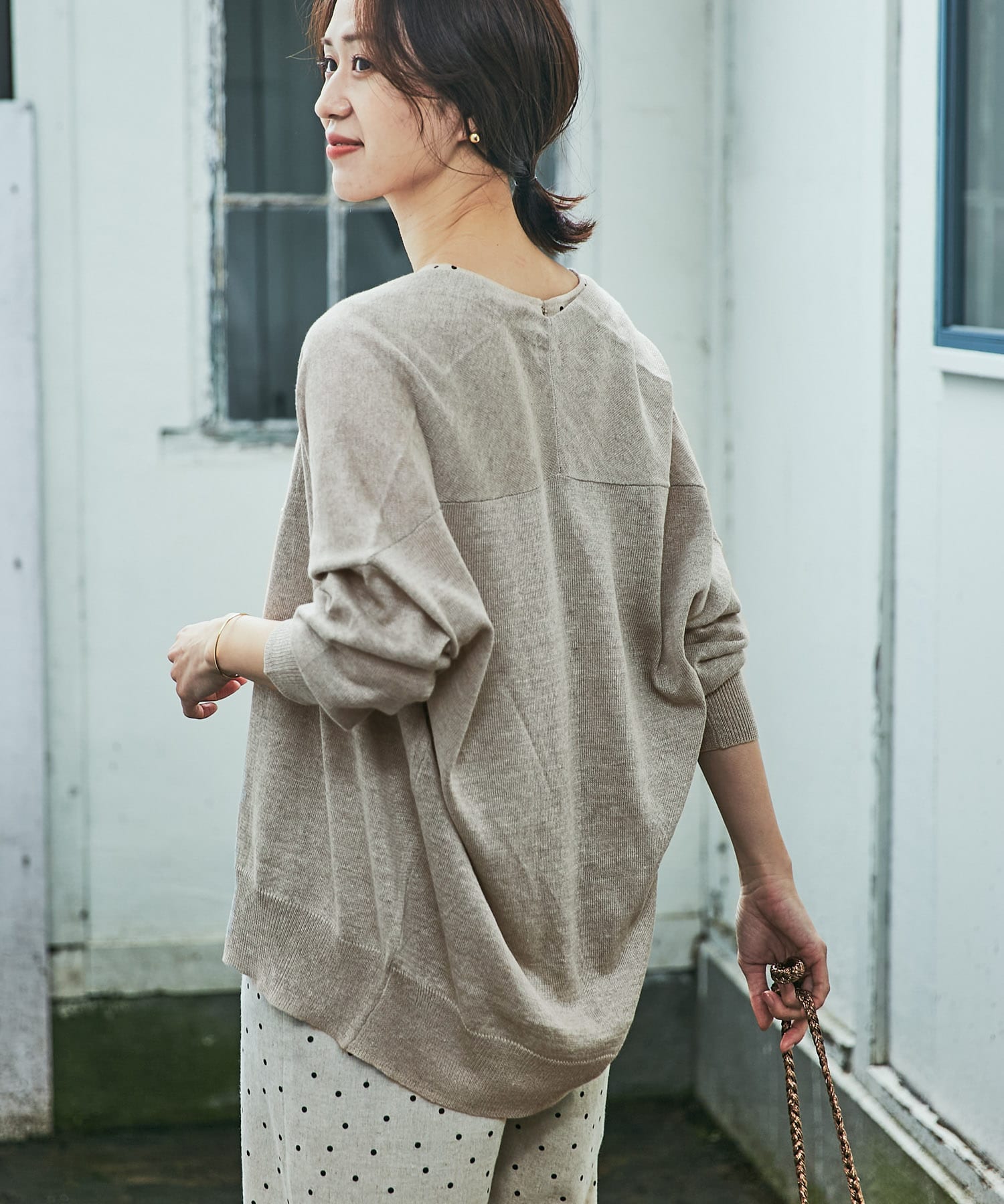 L/BEIGE