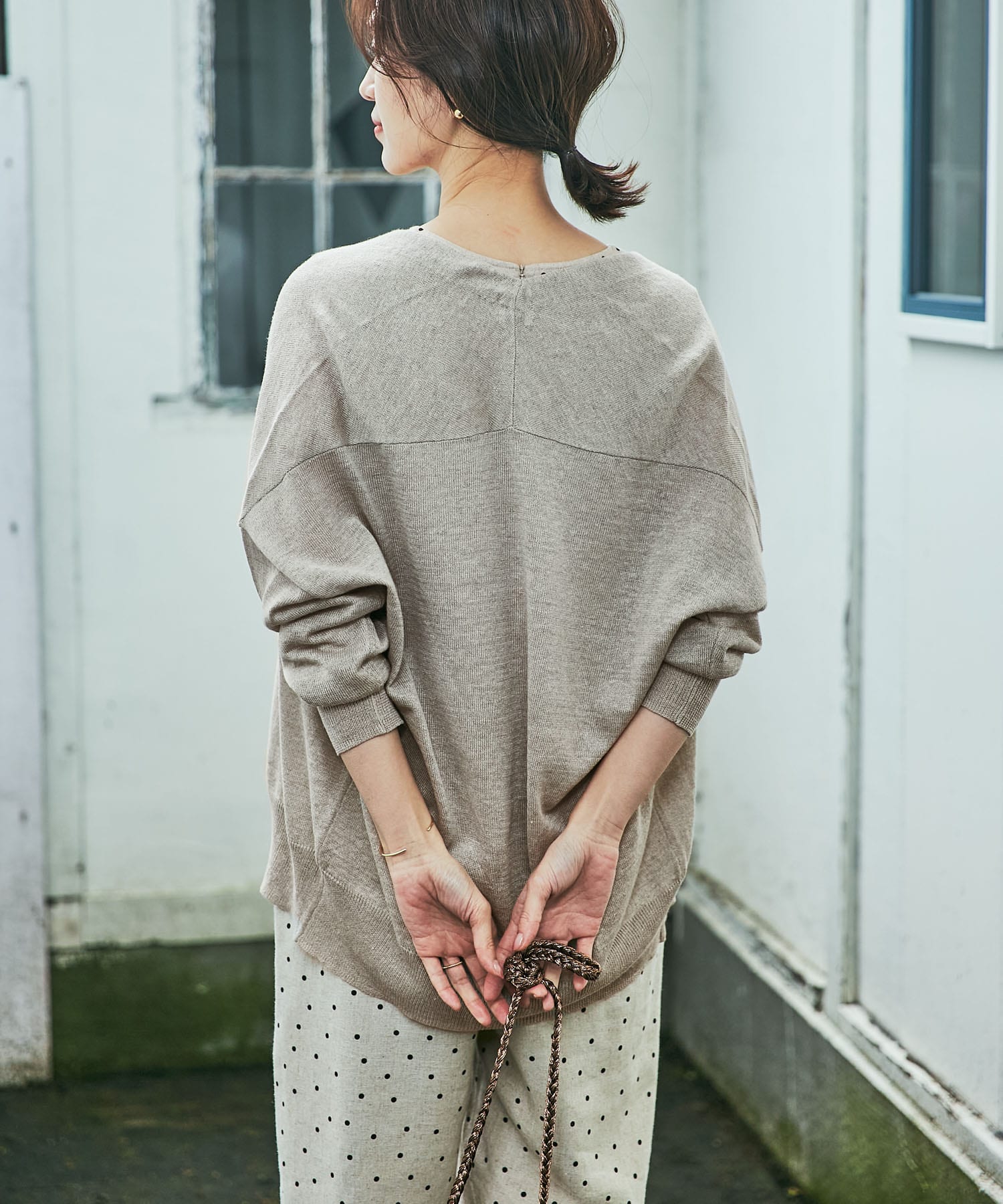 L/BEIGE