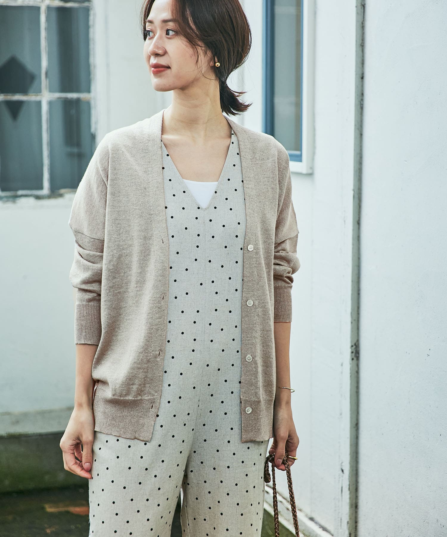 L/BEIGE