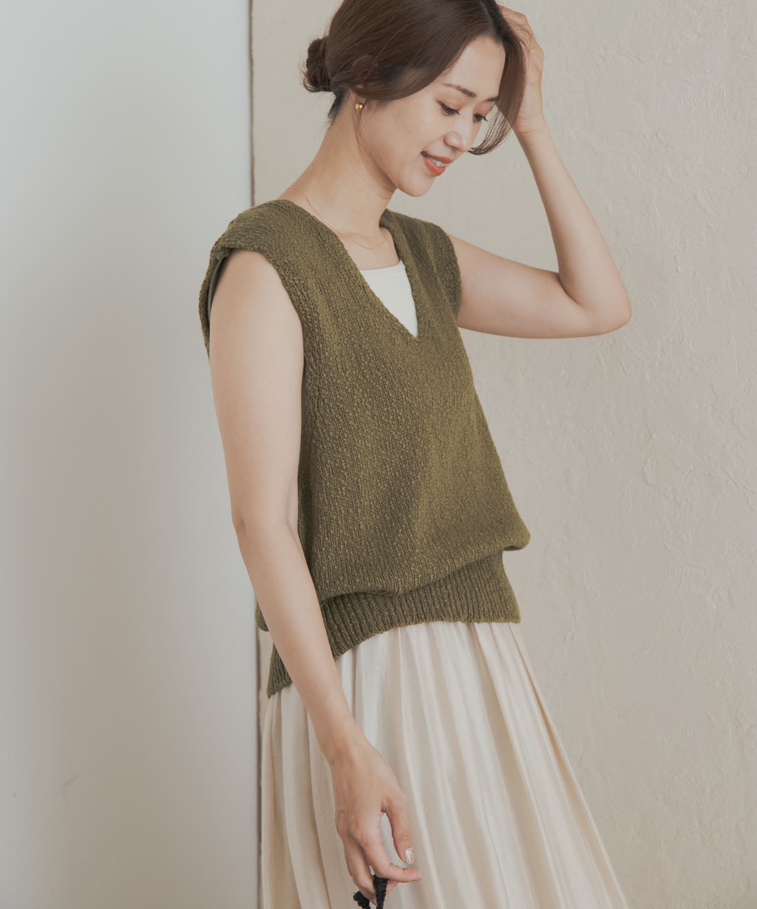 KHAKI