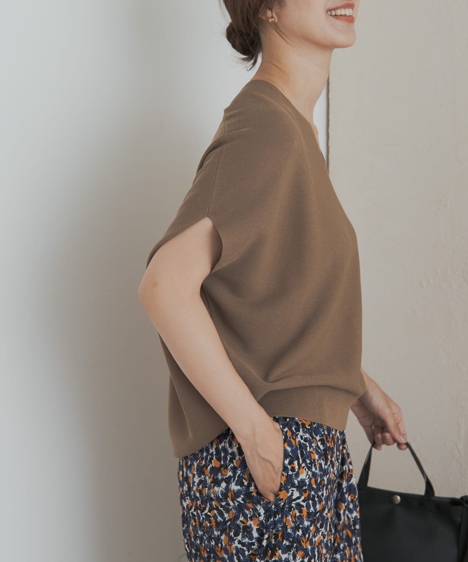 Vネックコクーンニット(M CAMEL): トップス|URBAN RESEARCH公式 Vネックコクーンニット(M CAMEL): トップス|URBAN RESEARCH公式