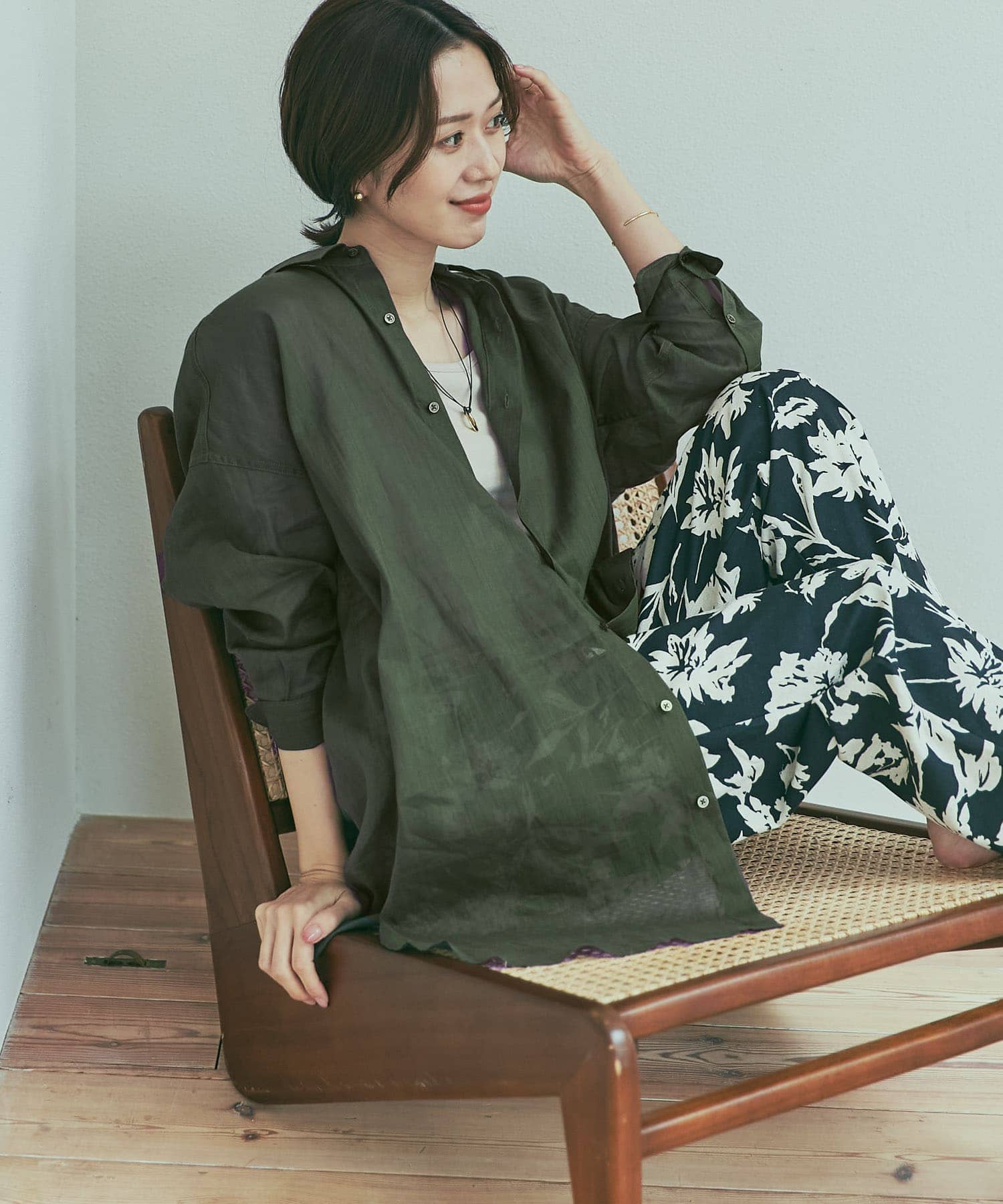 KHAKI