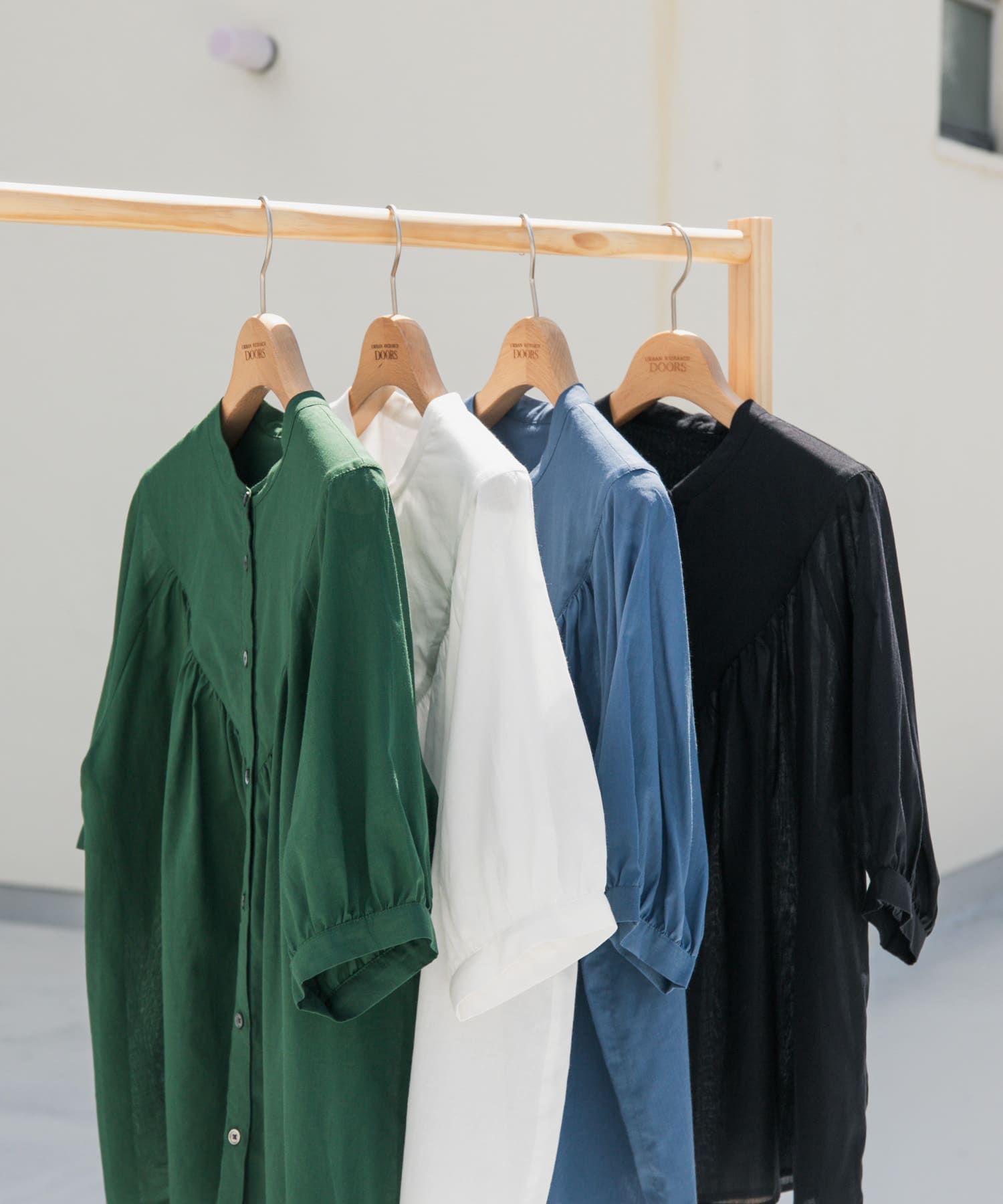 コットンボイルV切替ギャザーブラウス GREEN M