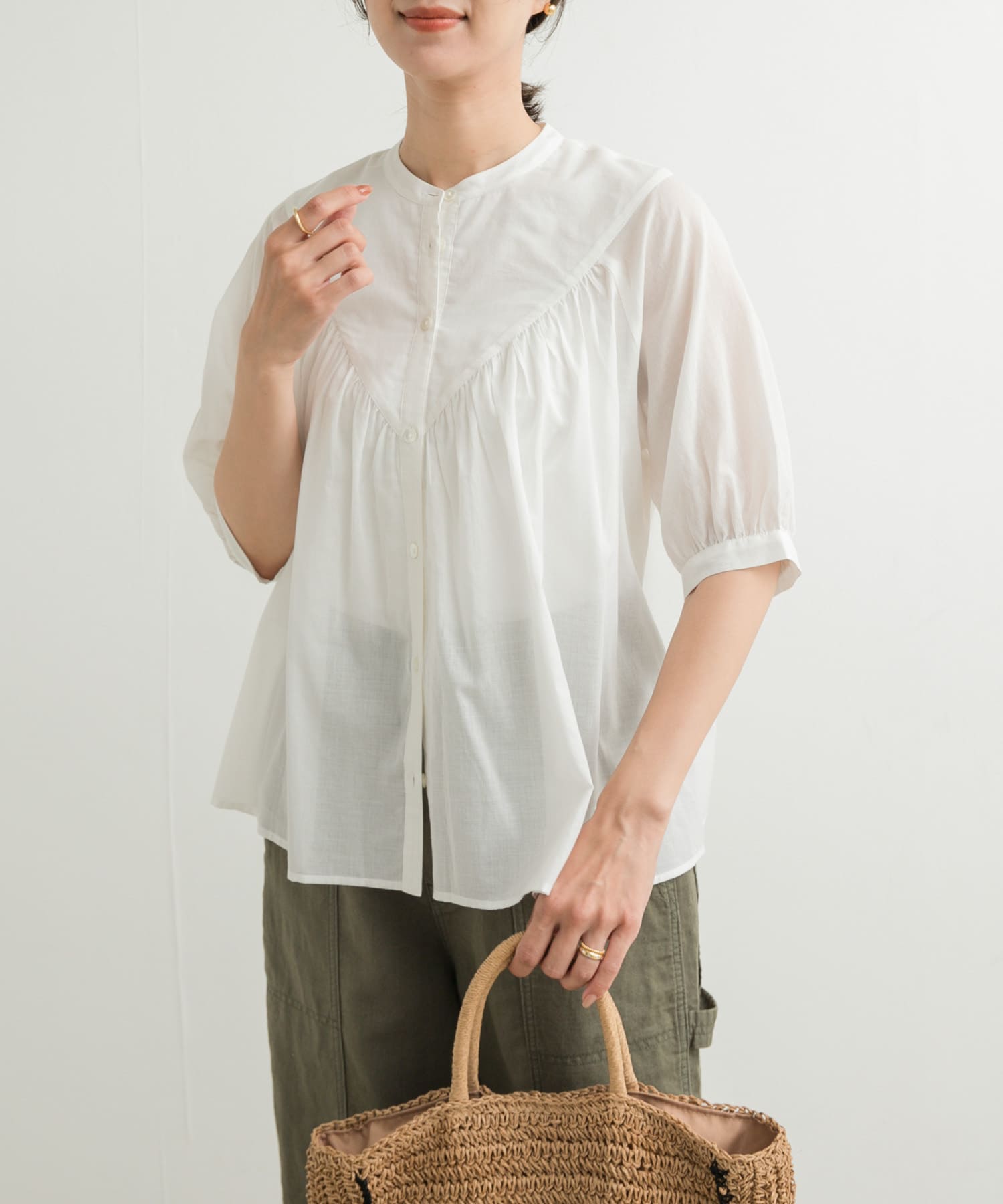 コットンボイルV切替ギャザーブラウス