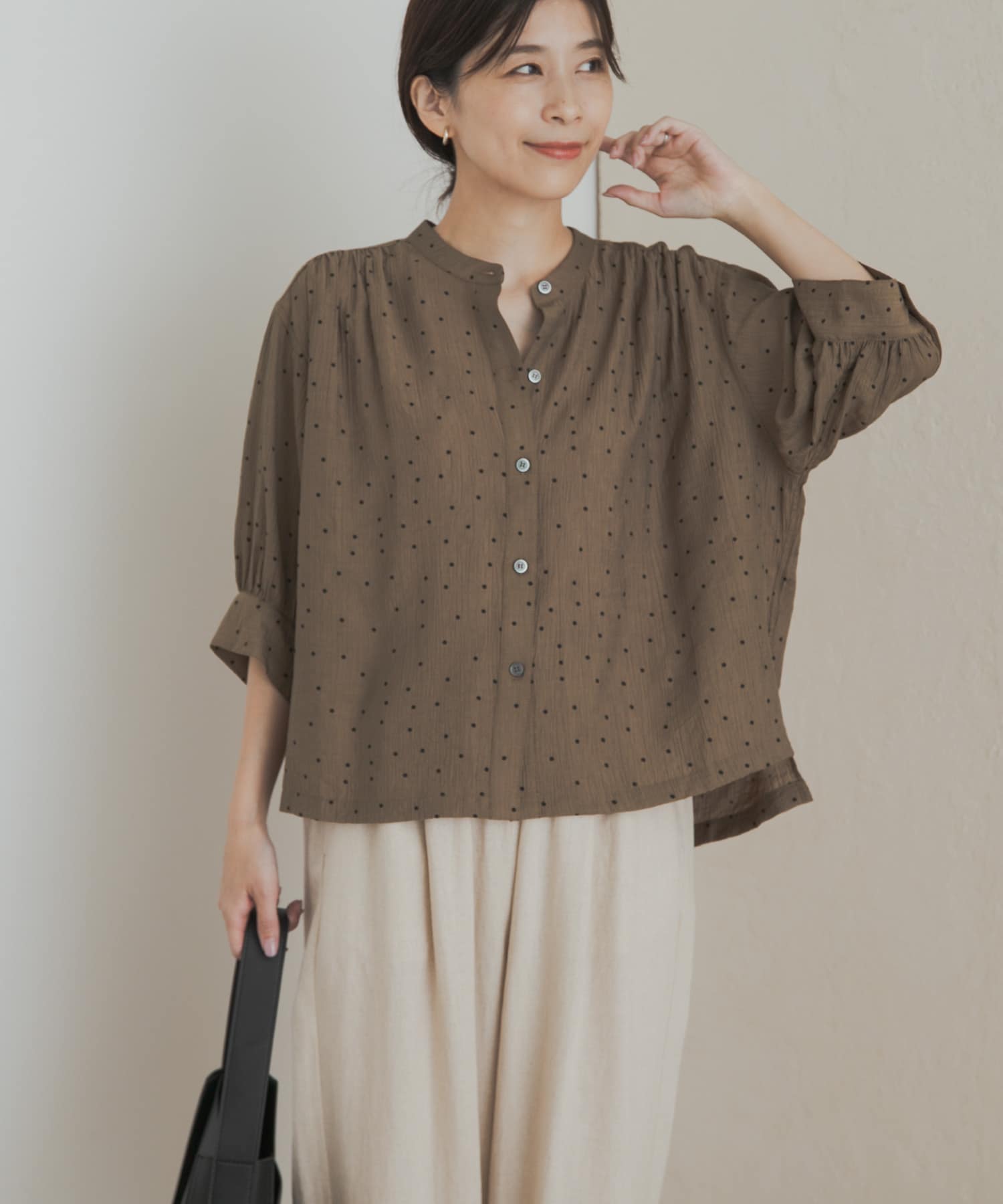KHAKI