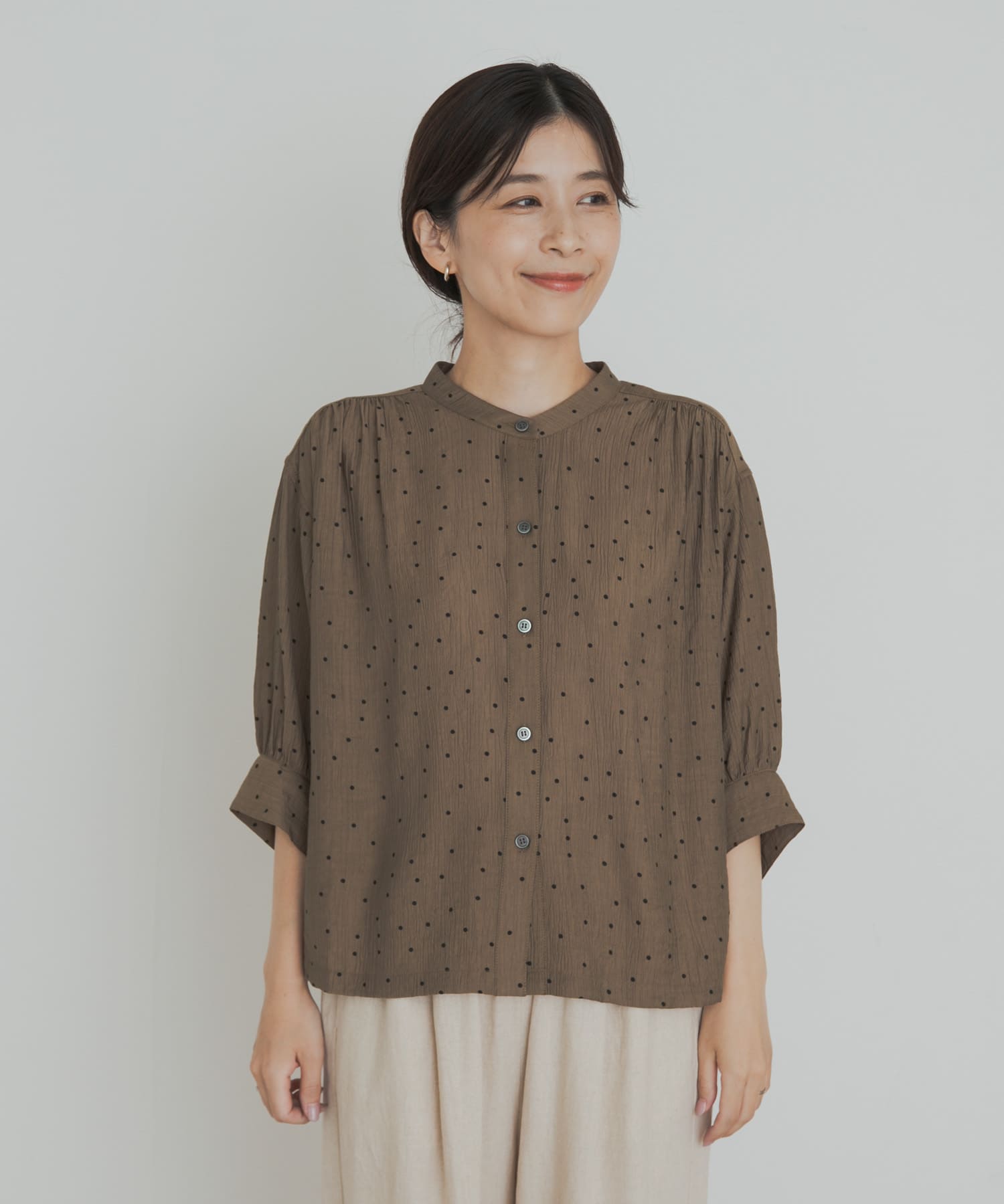 KHAKI