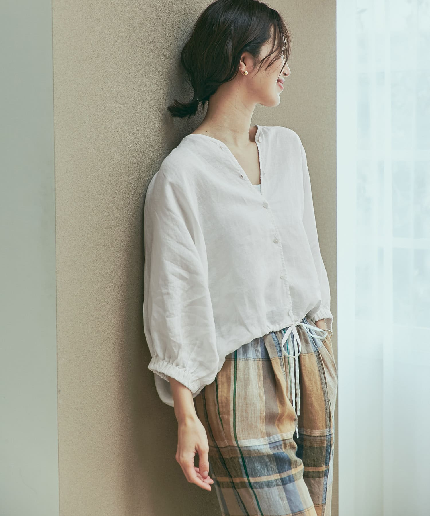 OFF WHITE