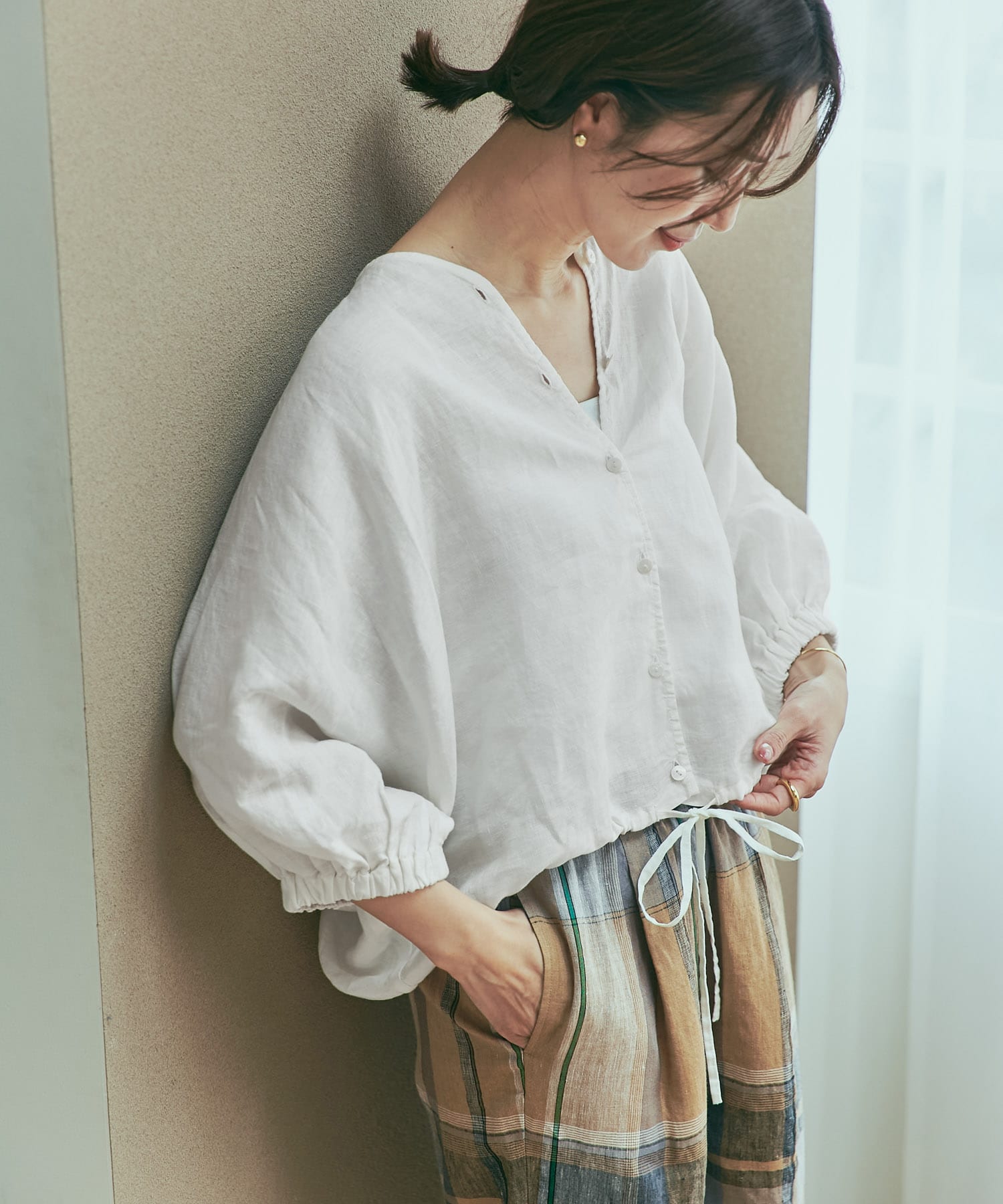OFF WHITE