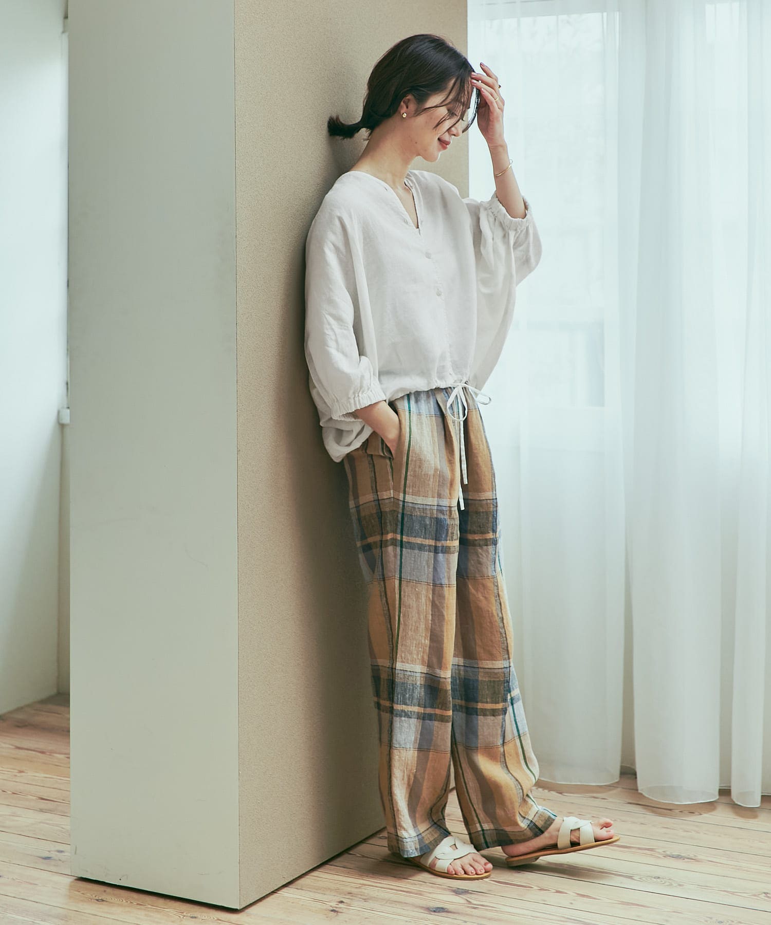OFF WHITE