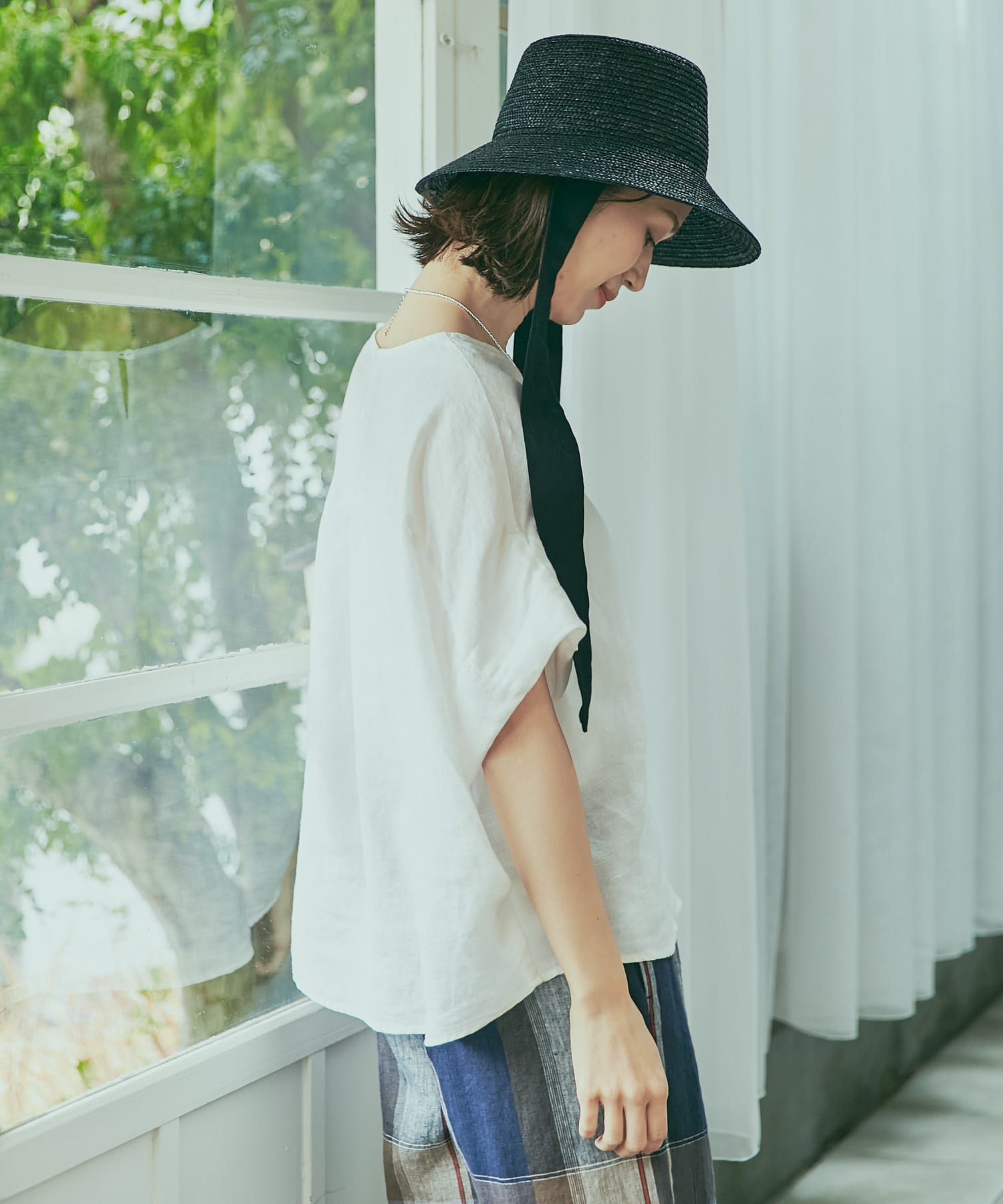 OFF WHITE