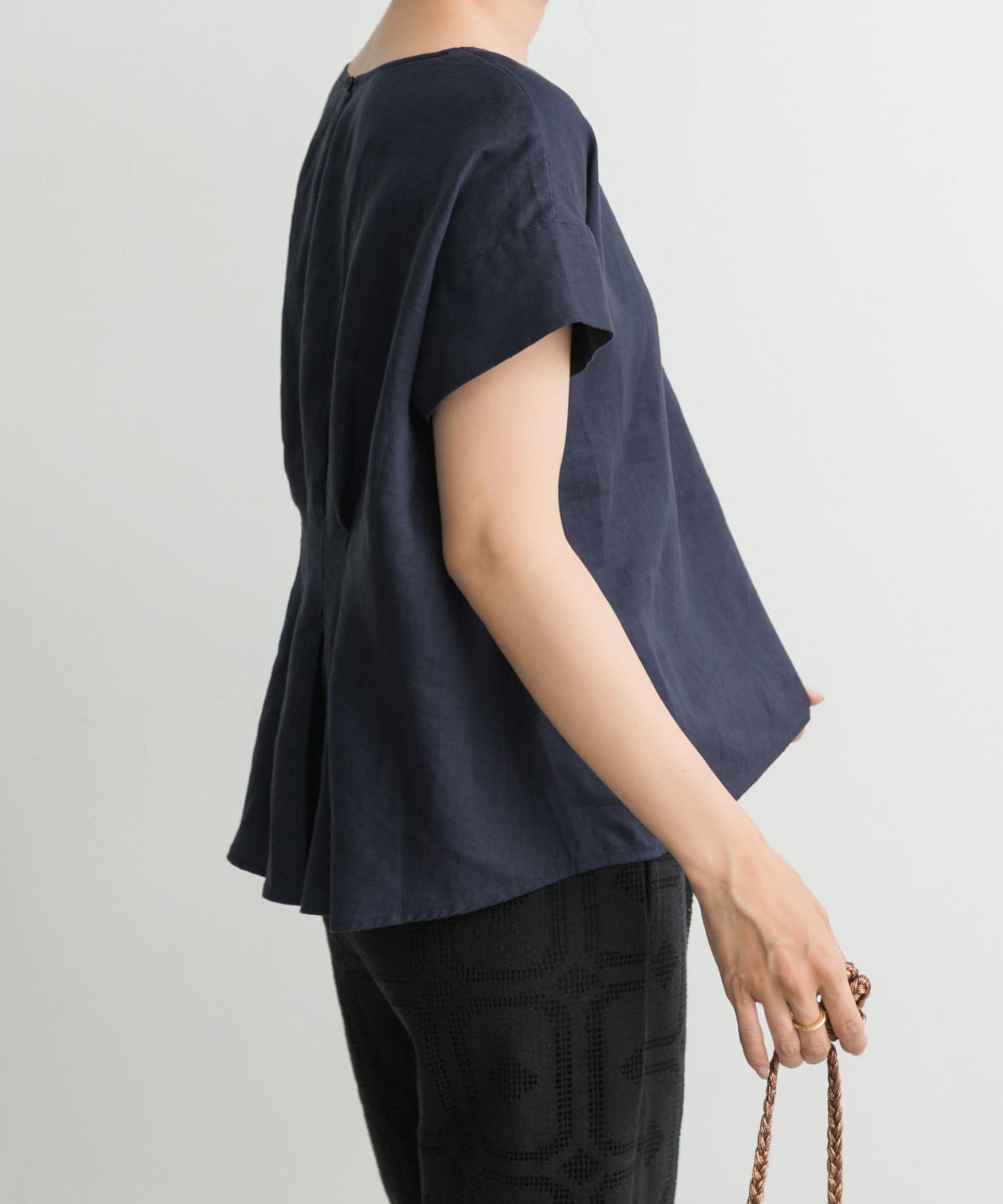 リネンバックタックブラウス(M OFF WHITE): トップス｜URBAN RESEARCH 