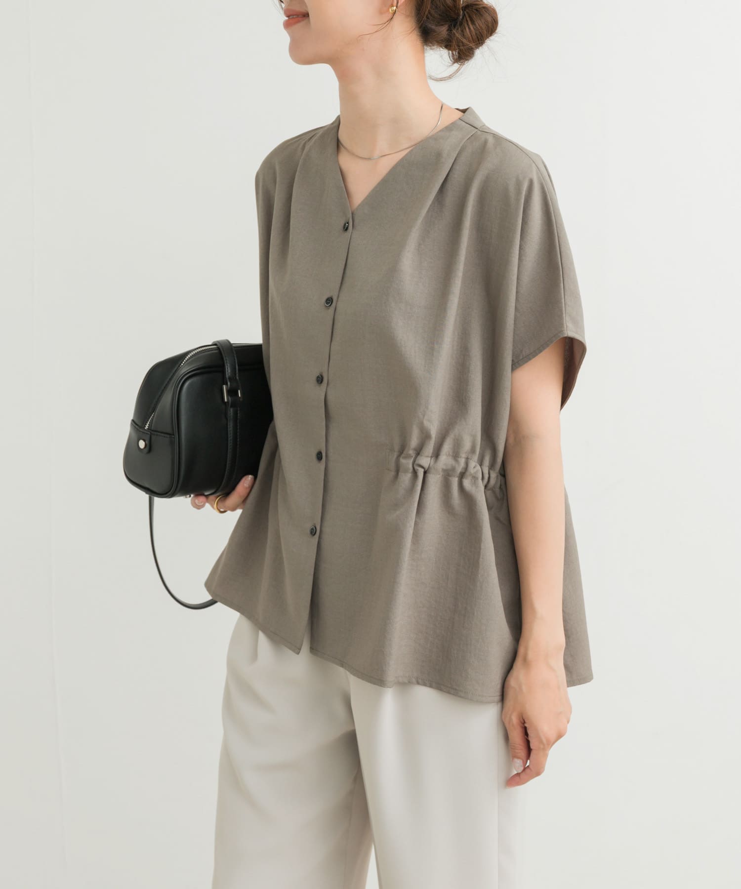 『再入荷』Vネックウエストギャザーブラウス