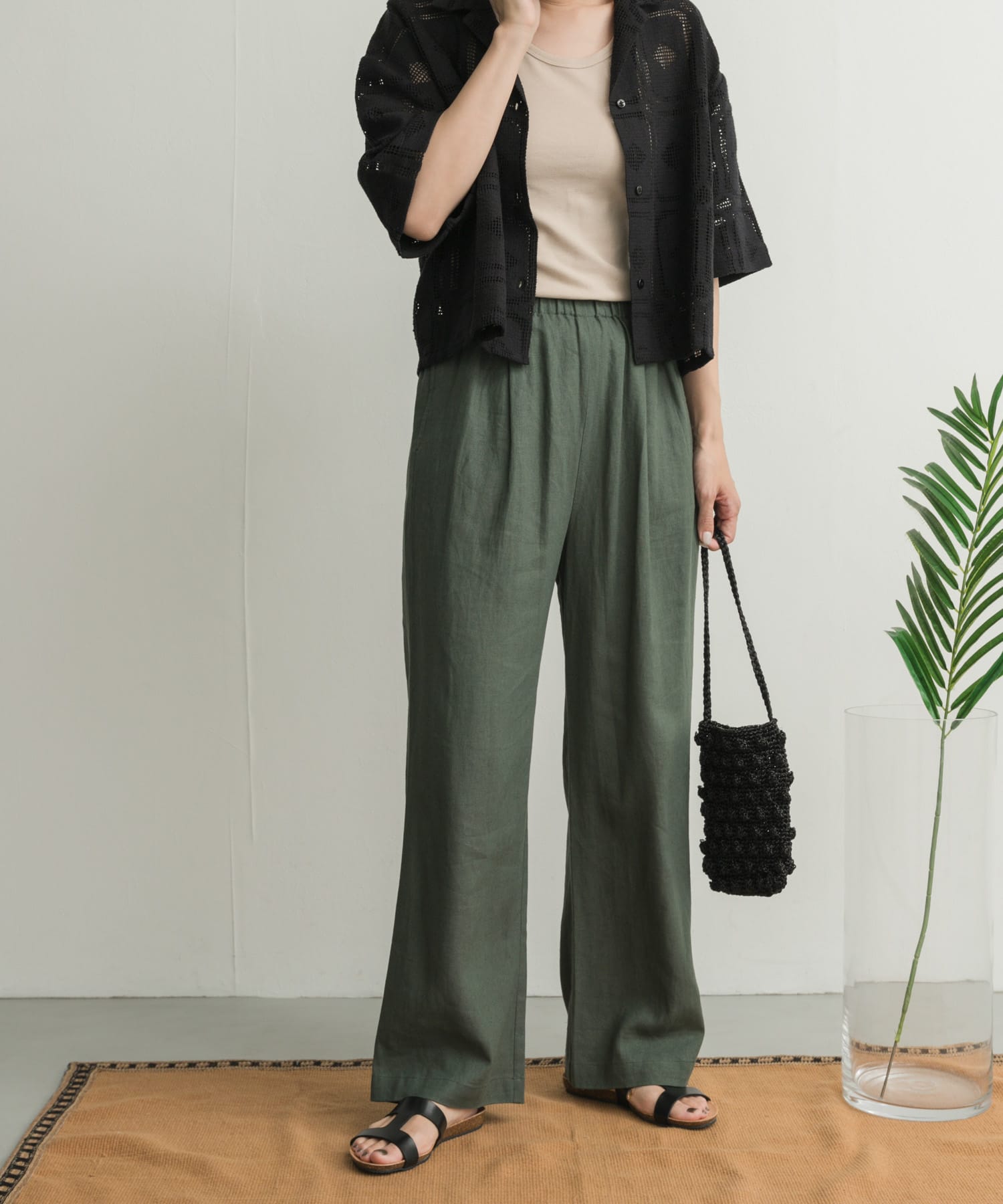 GREEN