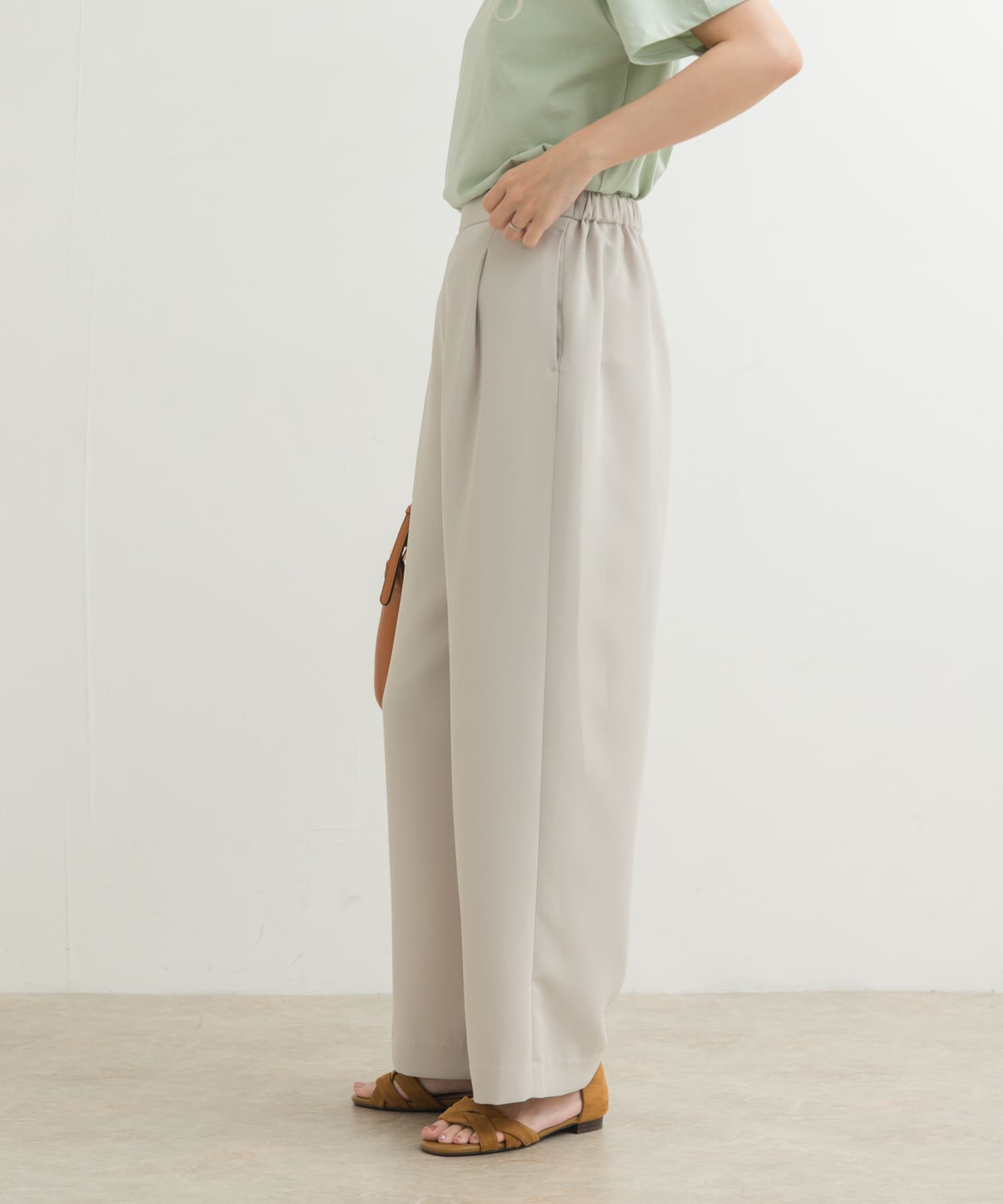 L.BEIGE
