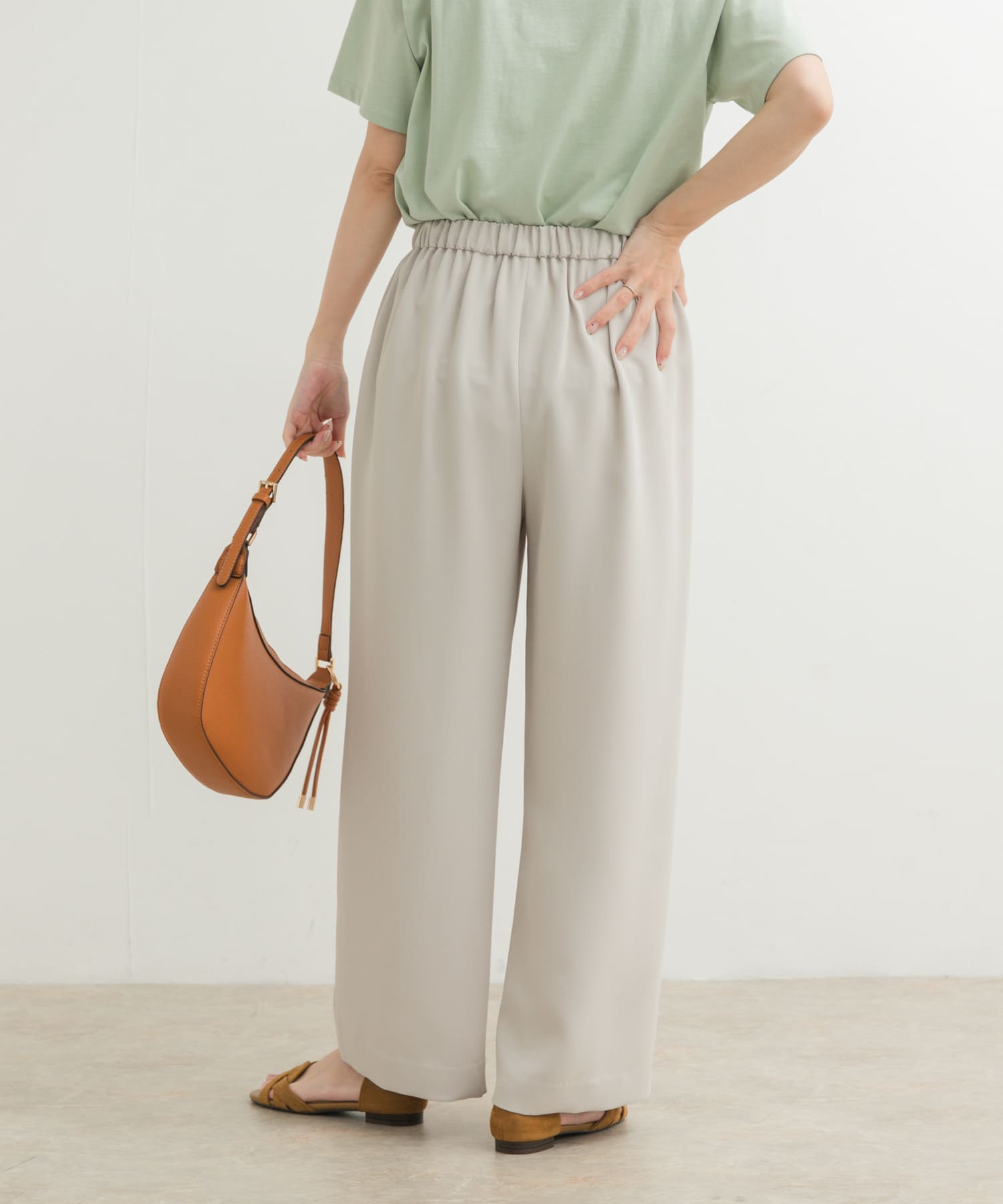 L.BEIGE