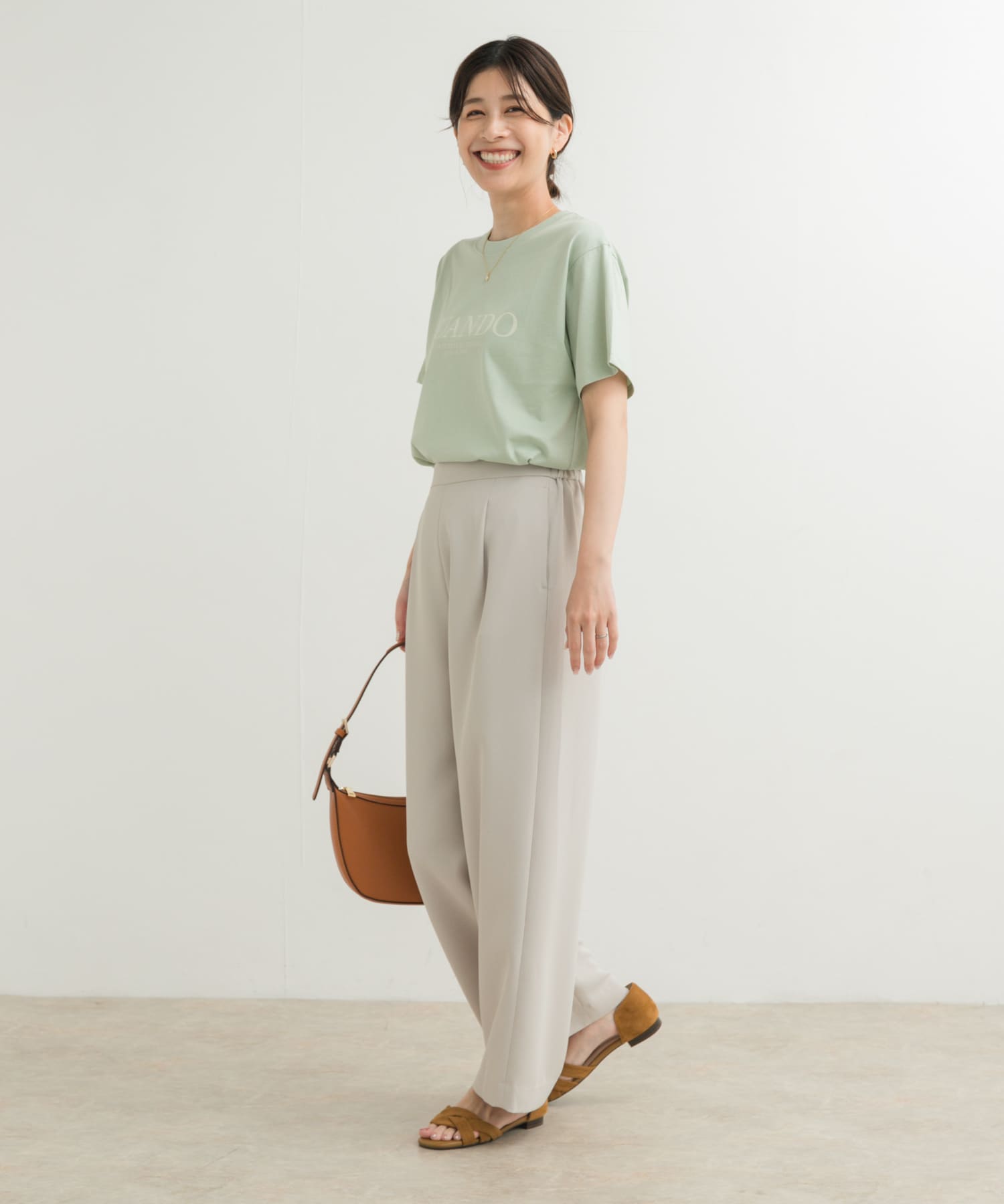 L.BEIGE