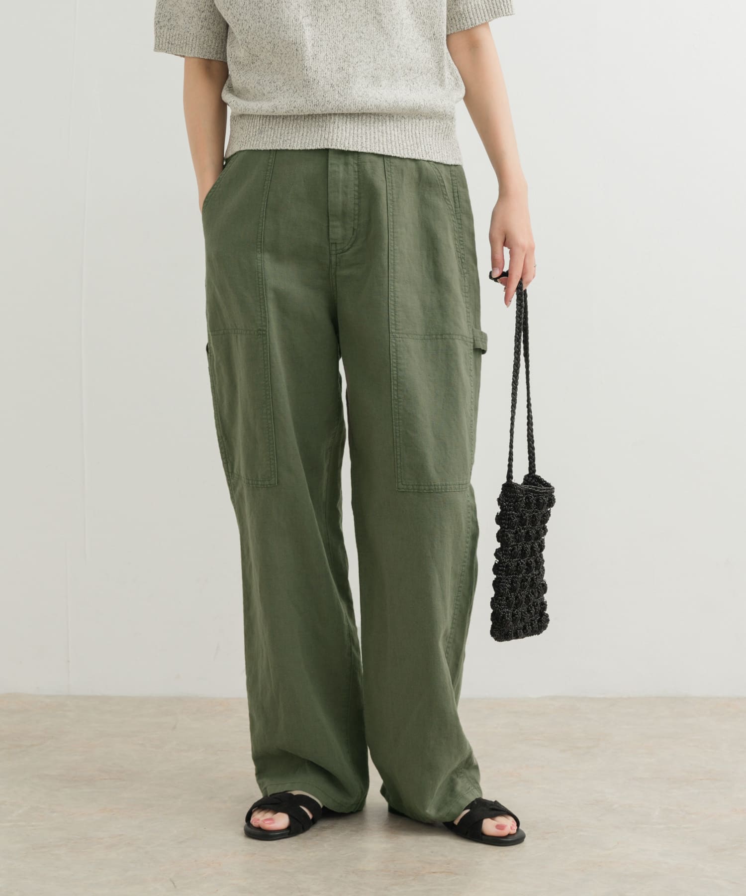 KHAKI
