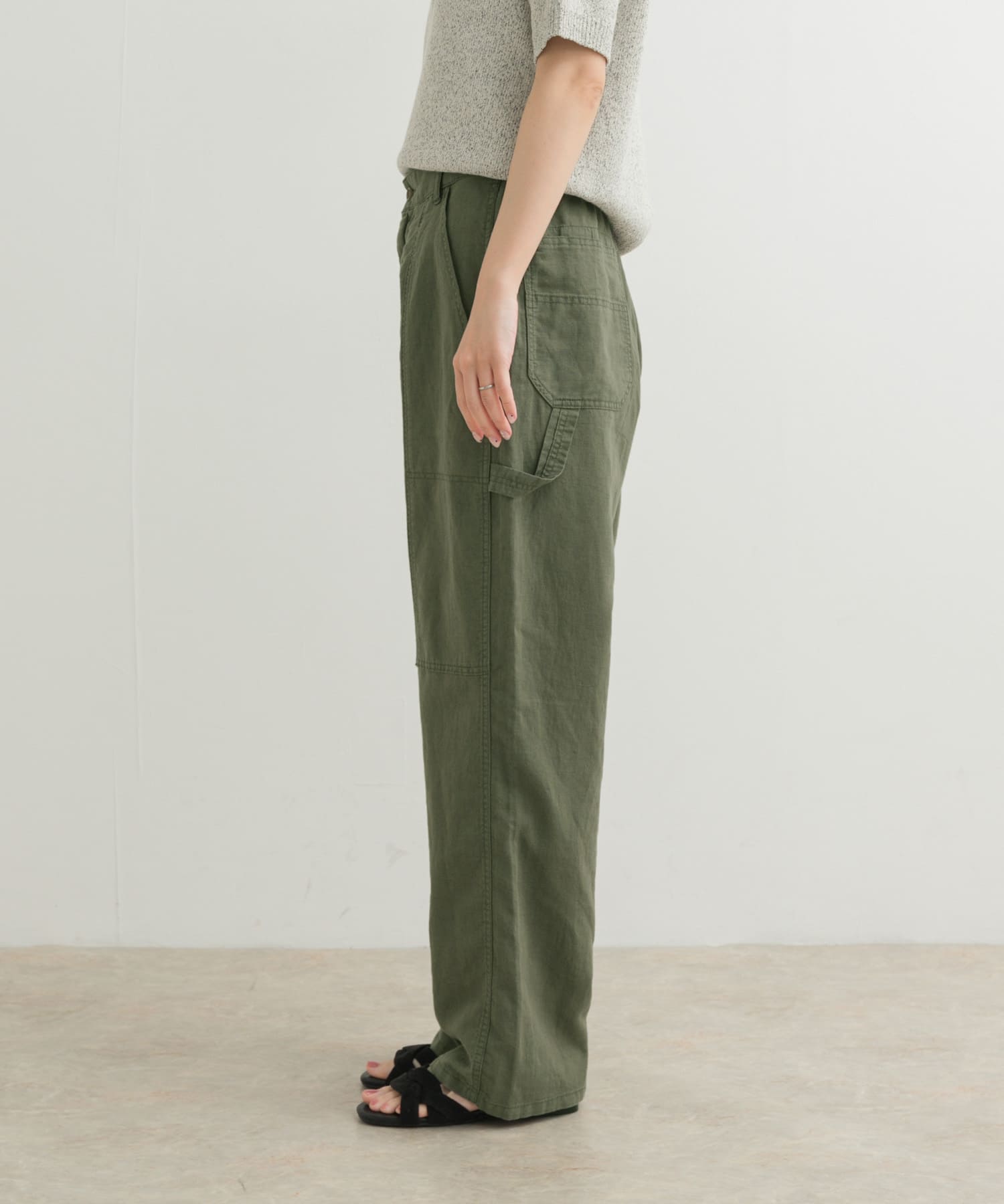 KHAKI