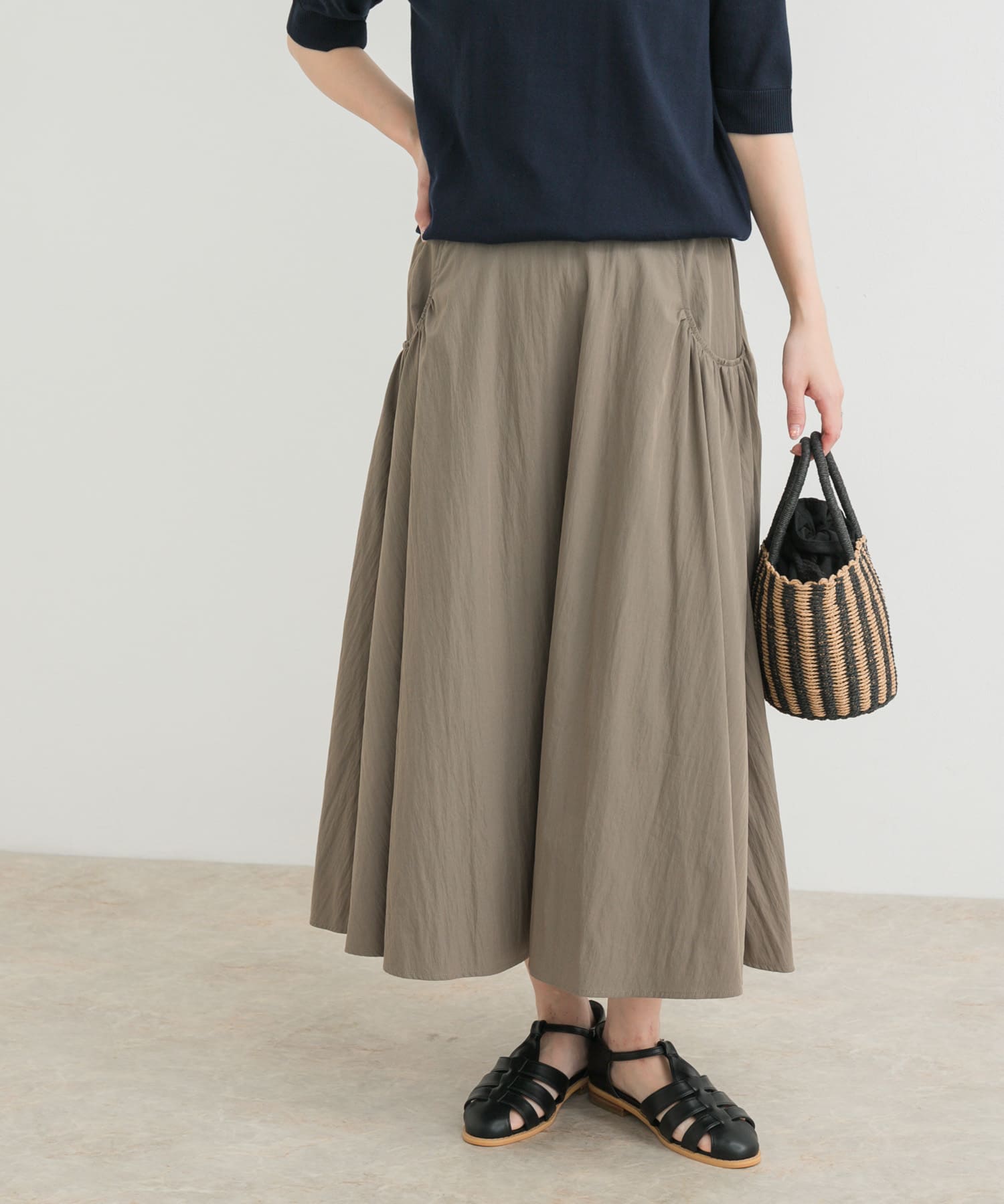 KHAKI