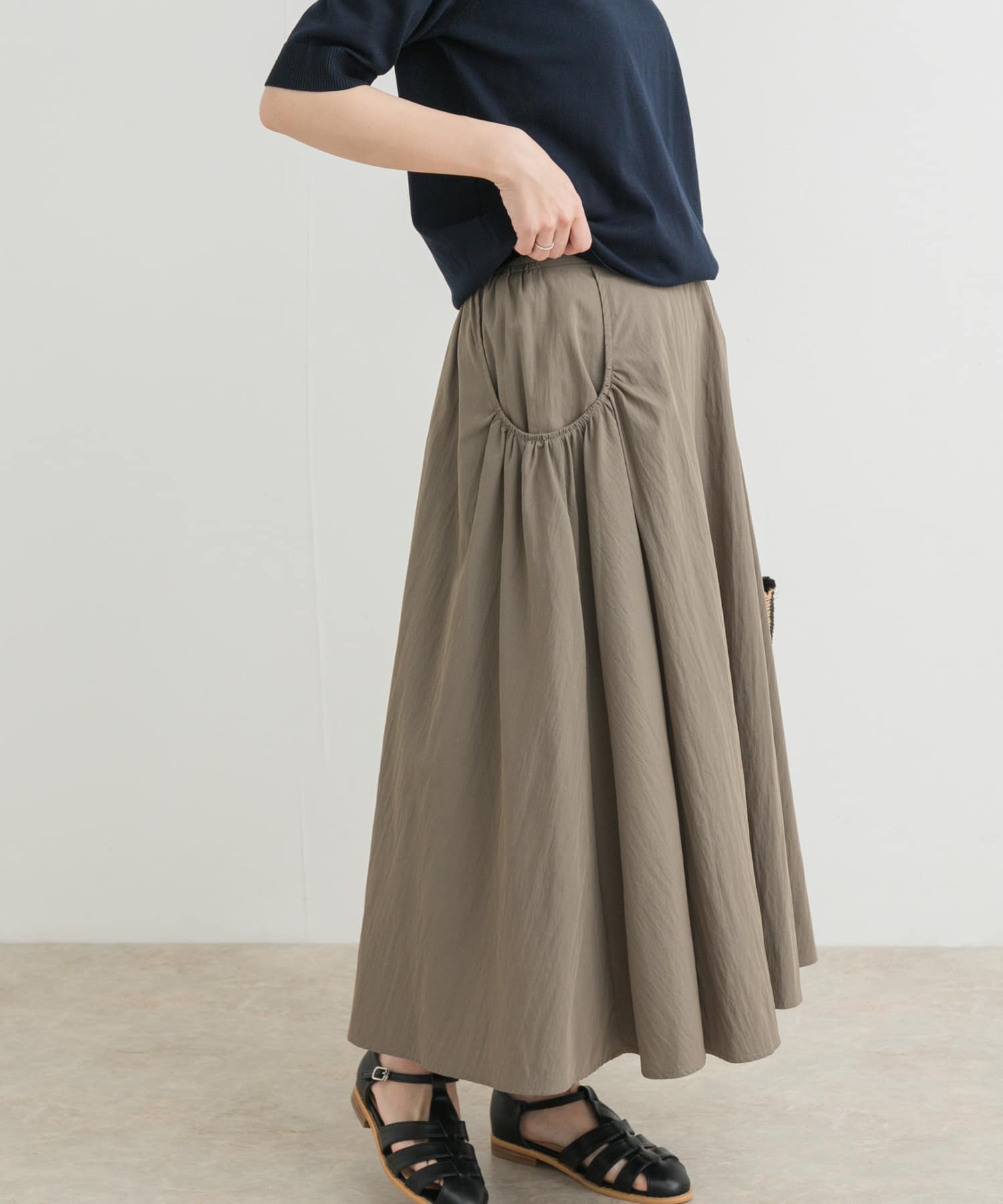 KHAKI