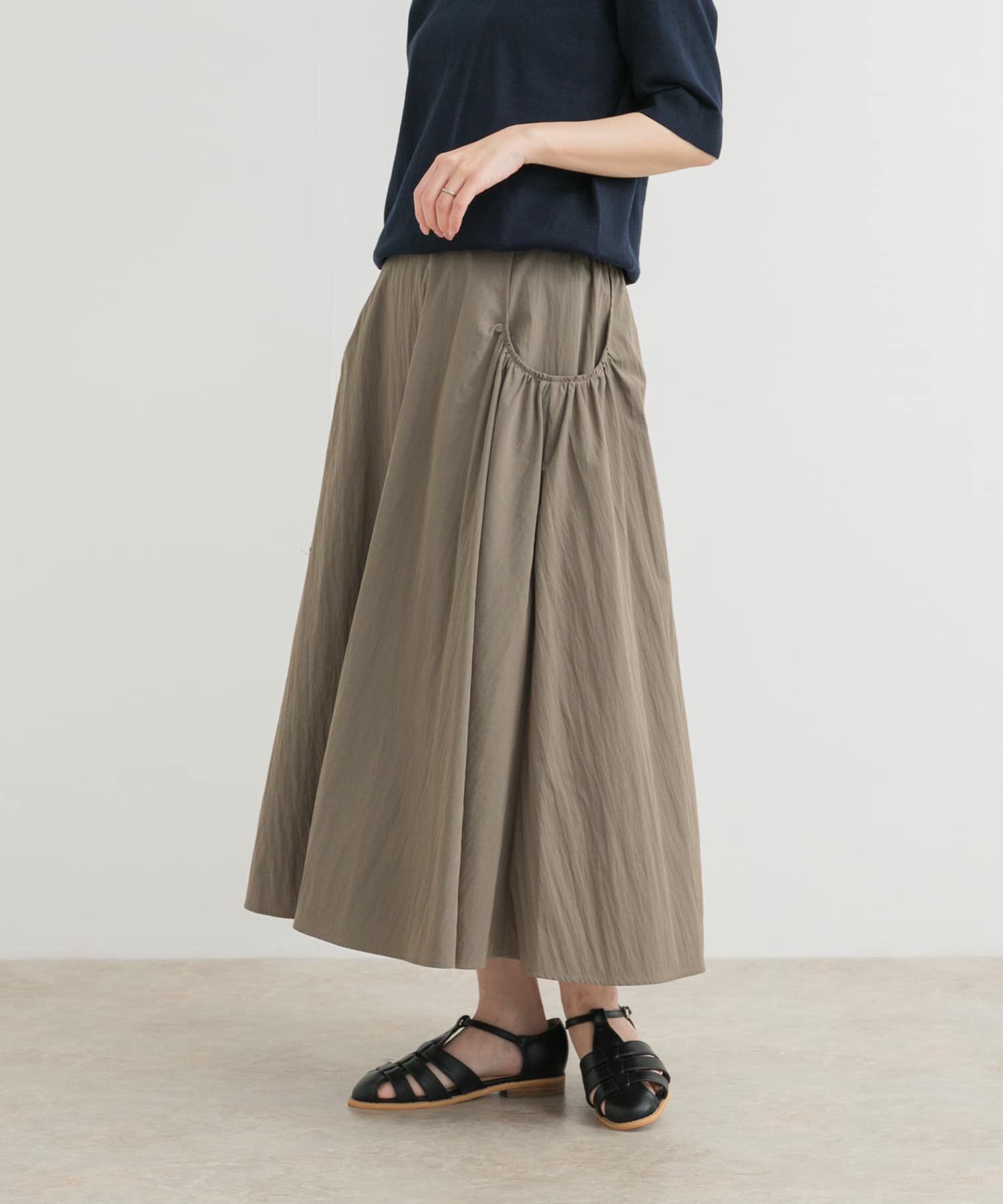 KHAKI