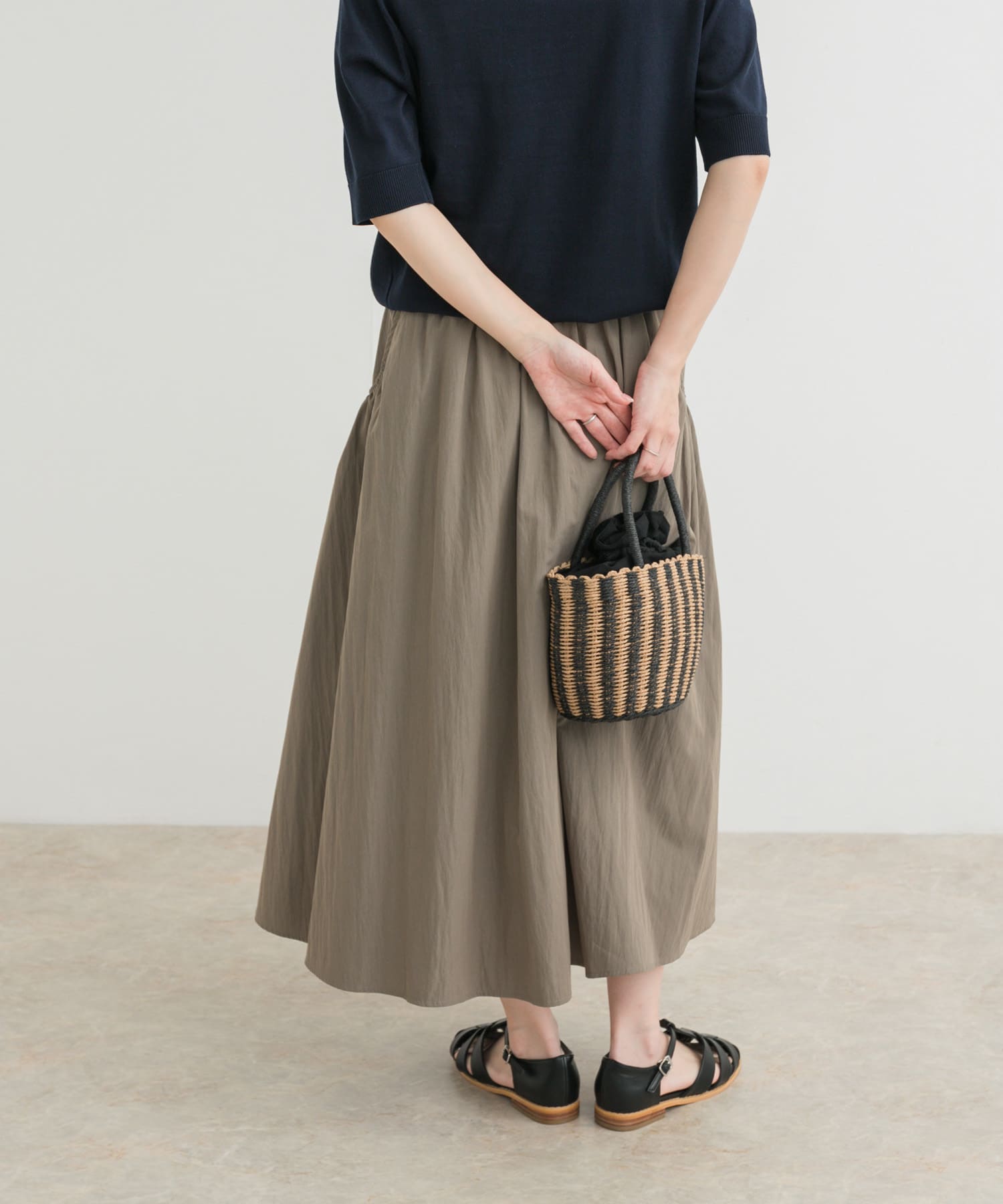 KHAKI