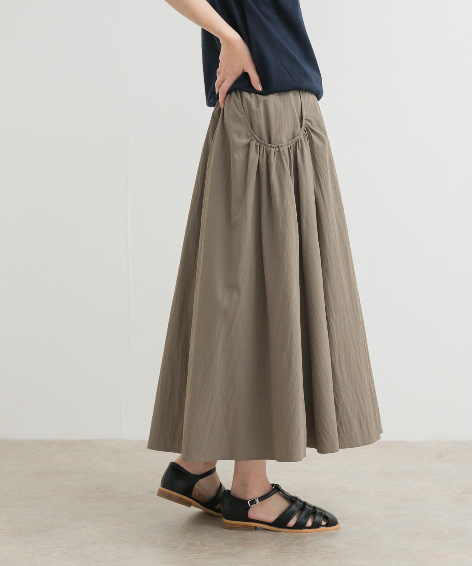 KHAKI