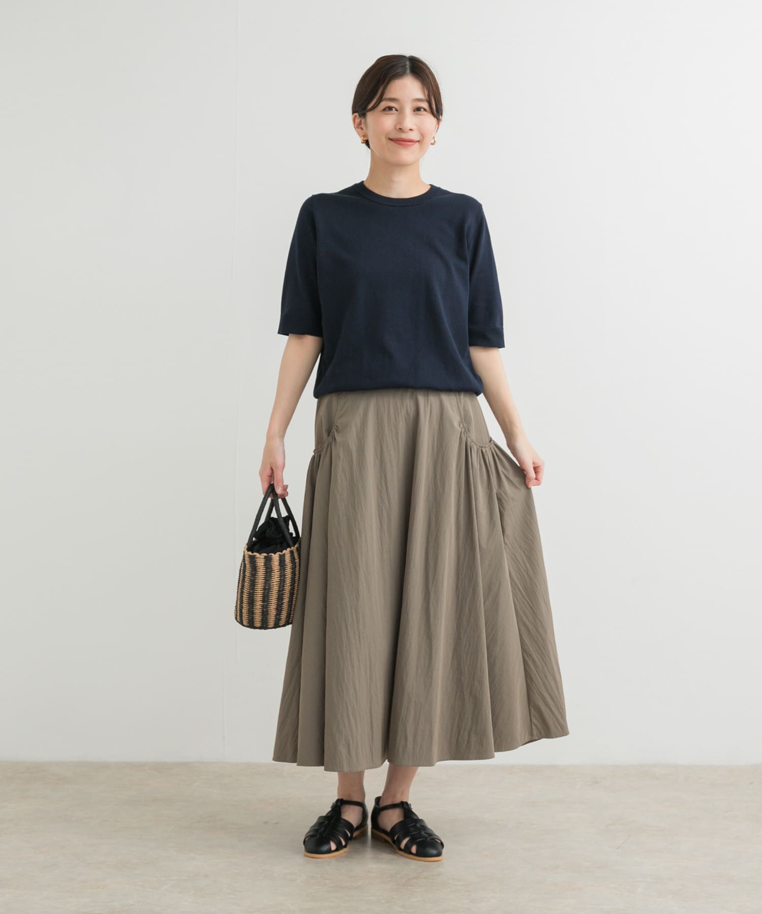 KHAKI