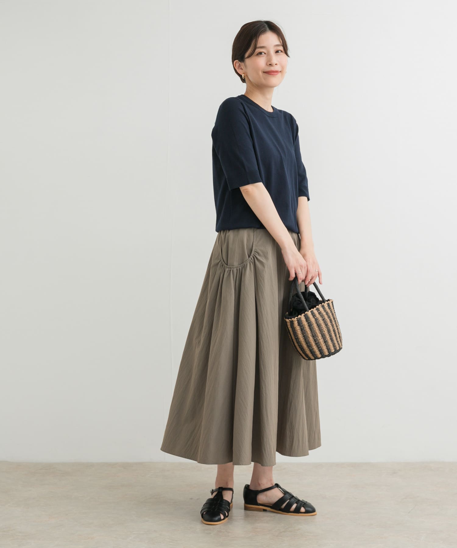 KHAKI