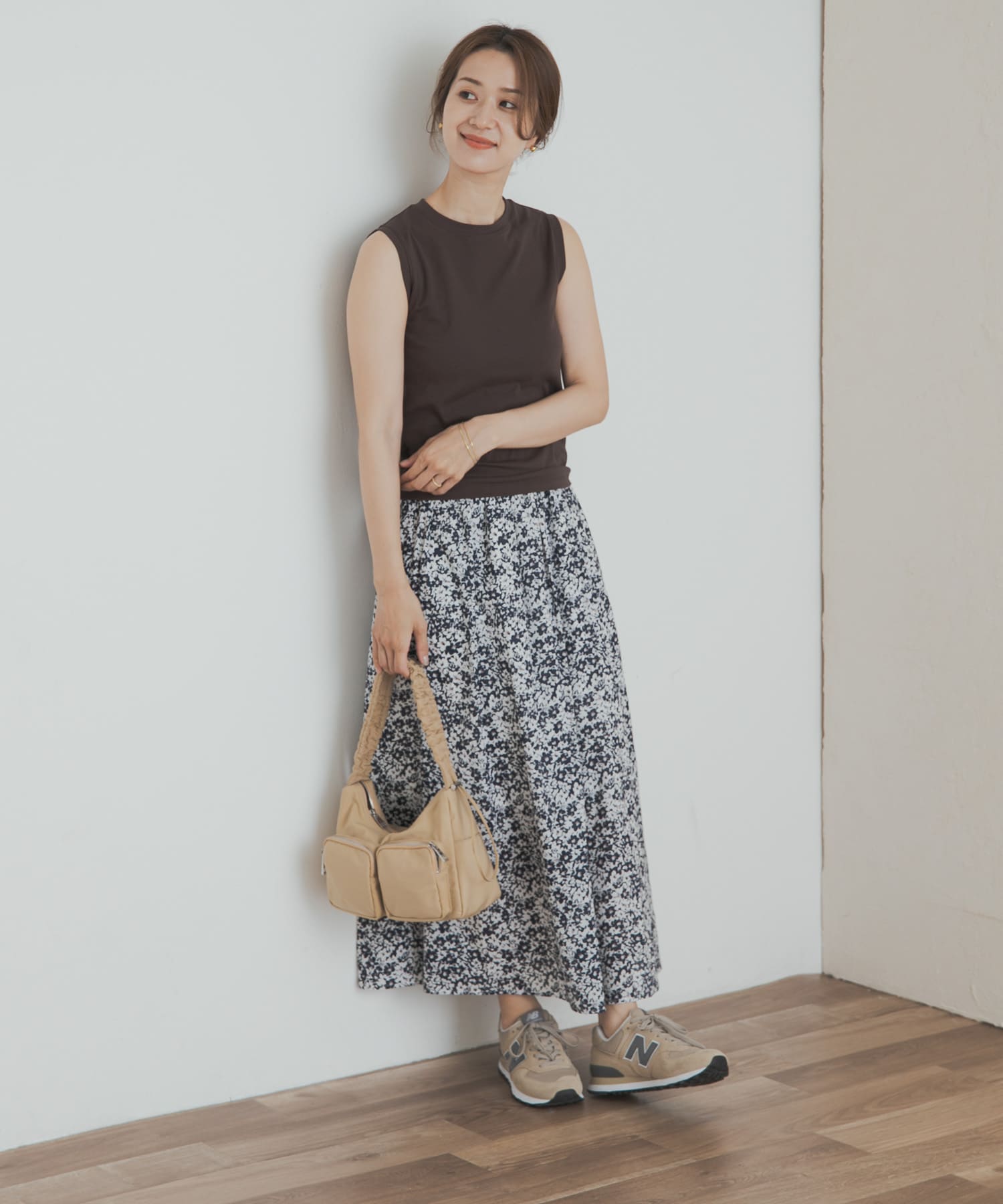 フラワープリントギャザースカート(M NAT×BLK): スカート｜URBAN