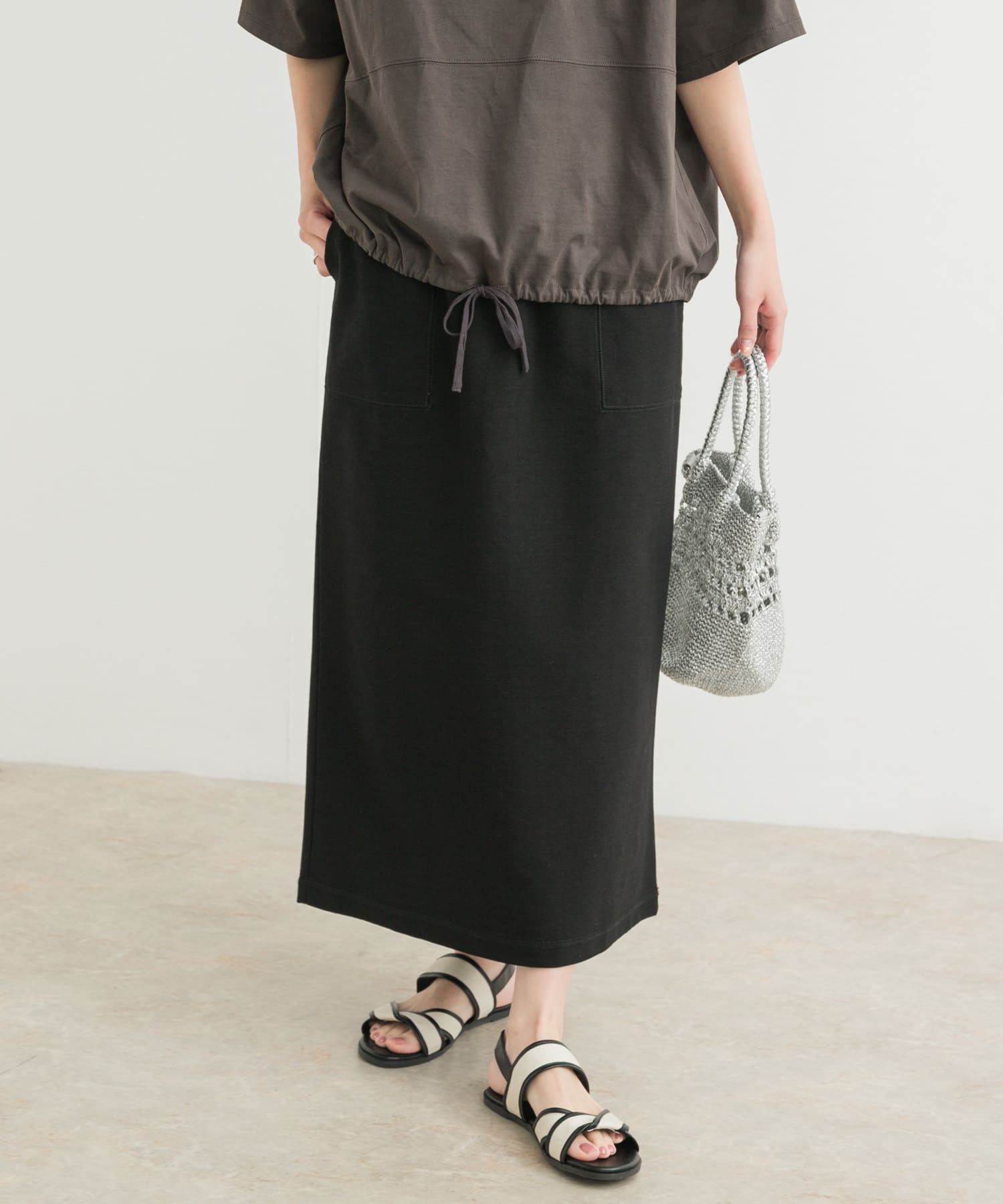 サイドポケットカットストレートスカート