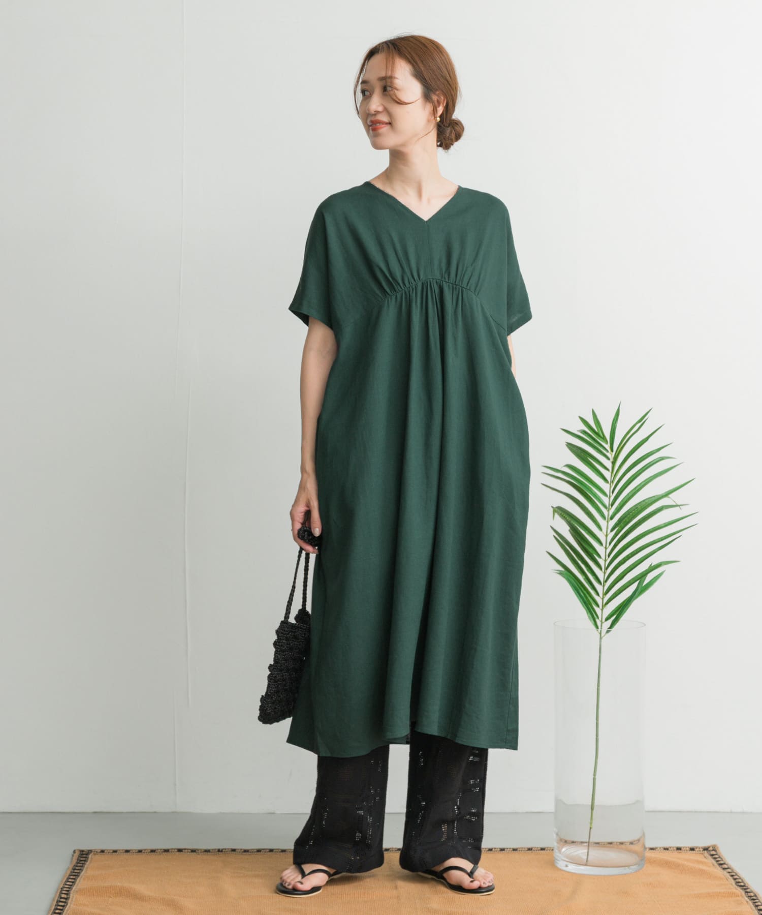 GREEN