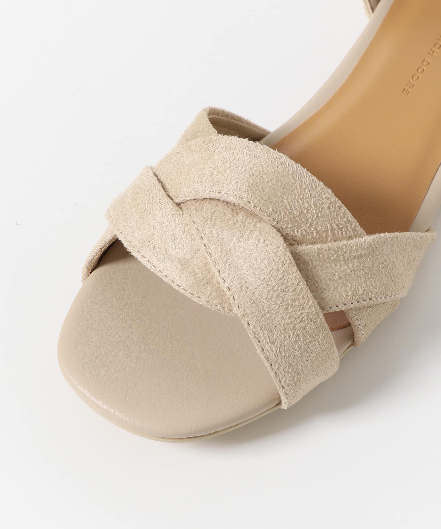 L.BEIGE