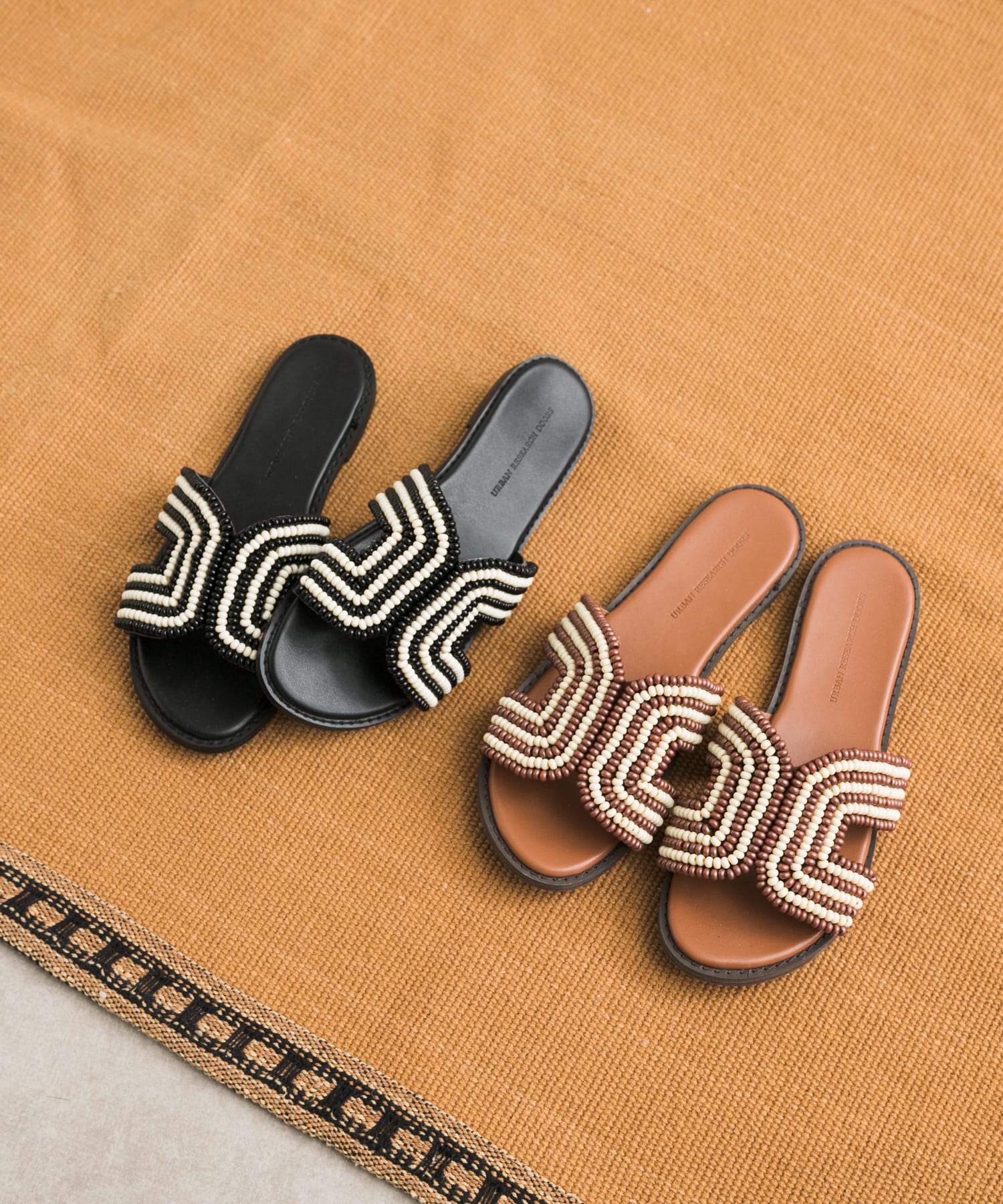 ビーズサンダル BROWN 36