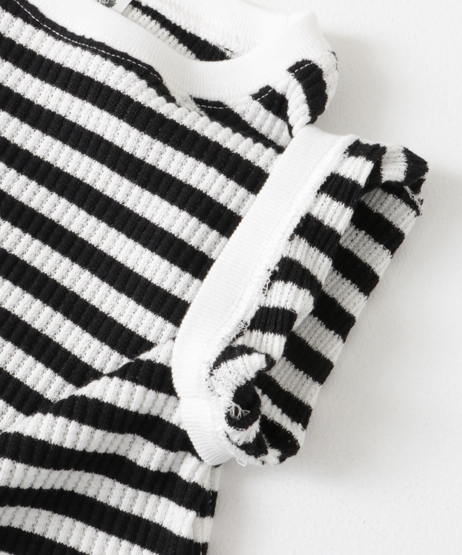 『WEB/一部店舗限定サイズ』変形ワッフルノースリーブプルオーバー(KIDS) IVO×BLK 105