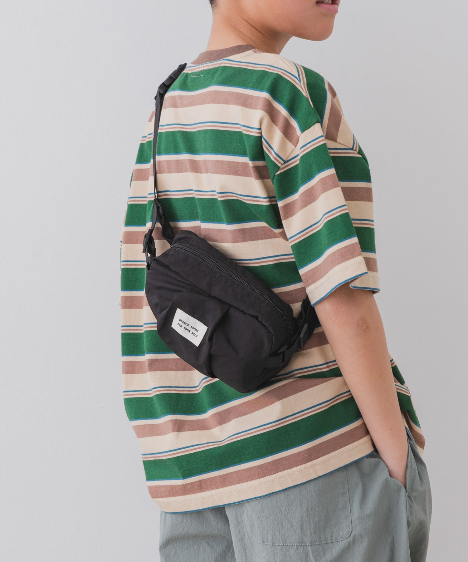 ボディバッグ(KIDS) BLACK one