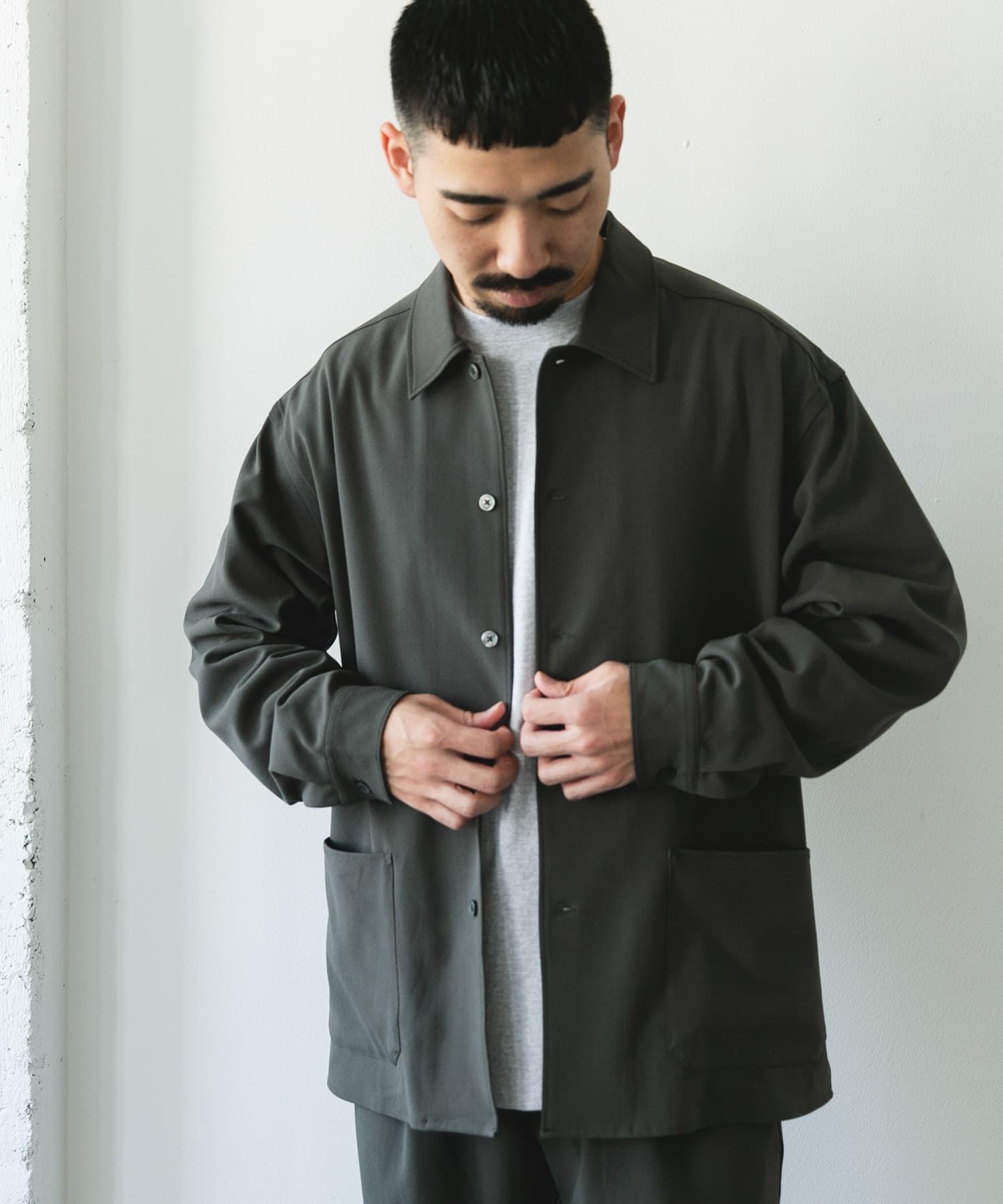 KHAKI