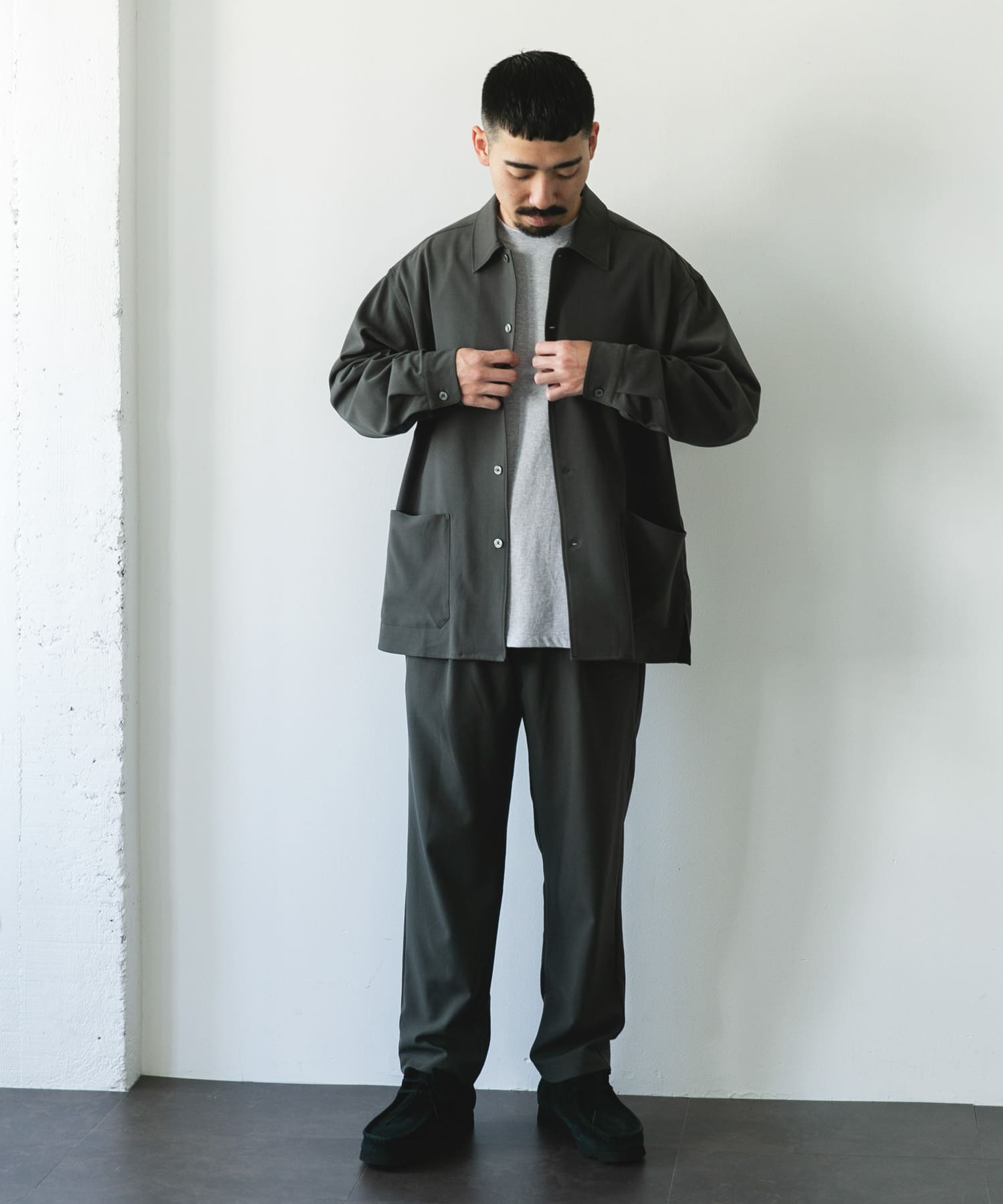 KHAKI