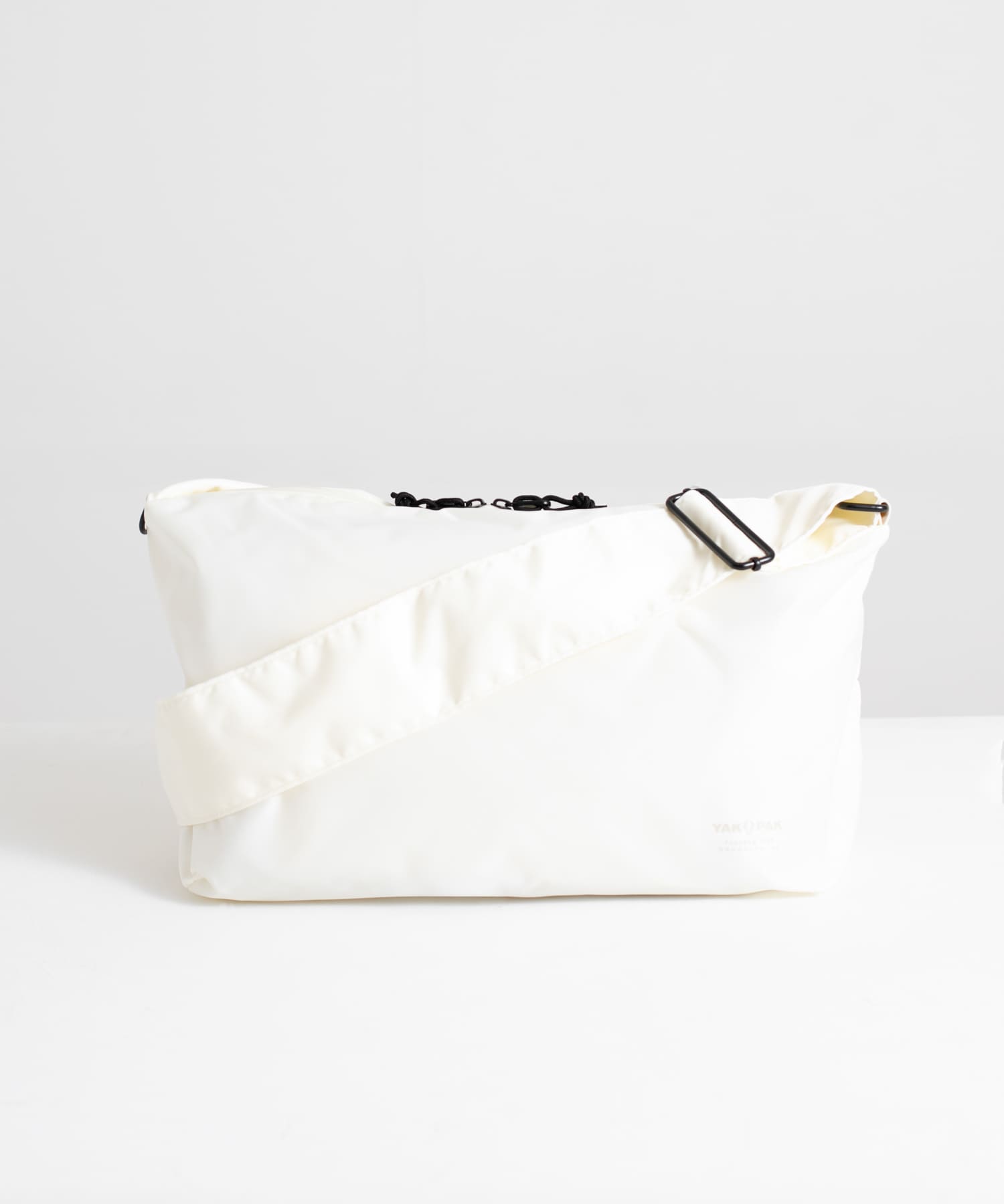 『別注』YAKPAK×DOORS　SHOULDER BAG M WHITE -